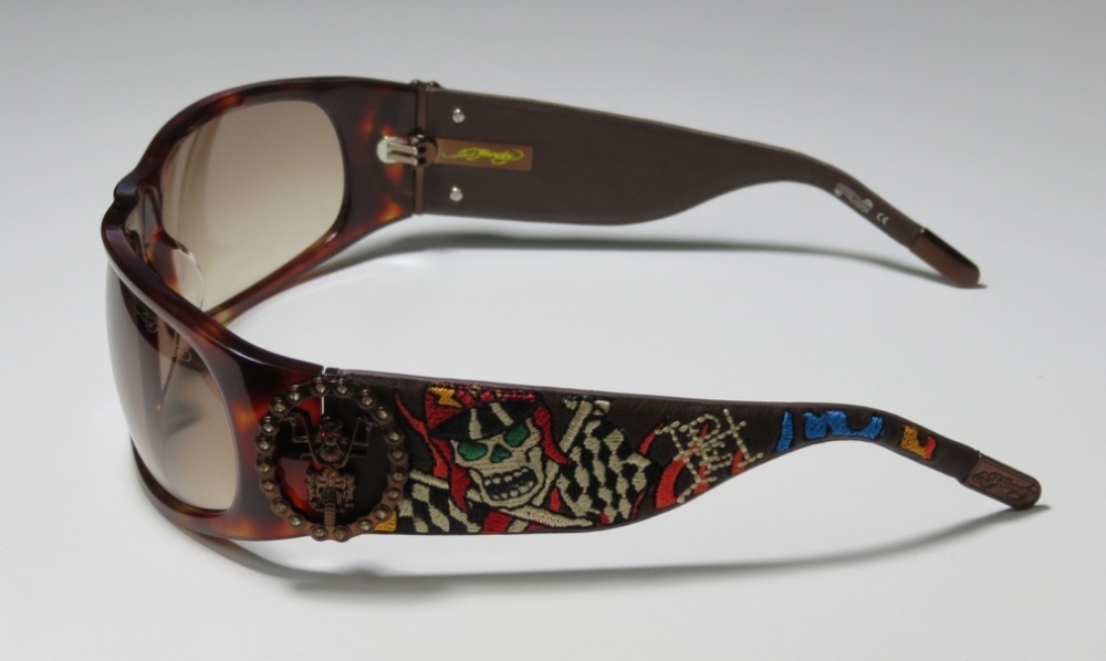 ED HARDY 044