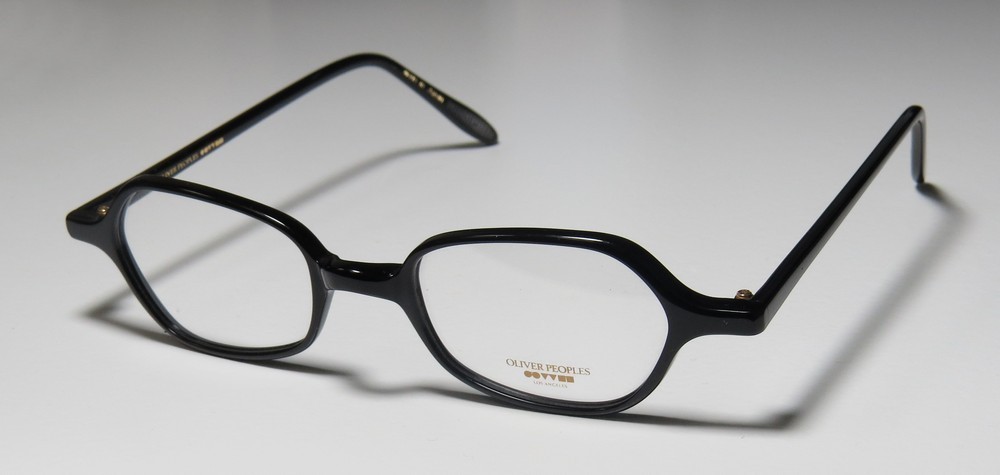 OLIVER PEOPLES 562 BK