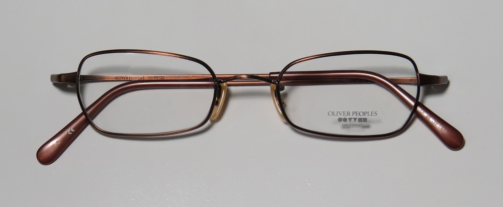 OLIVER PEOPLES 585 MC