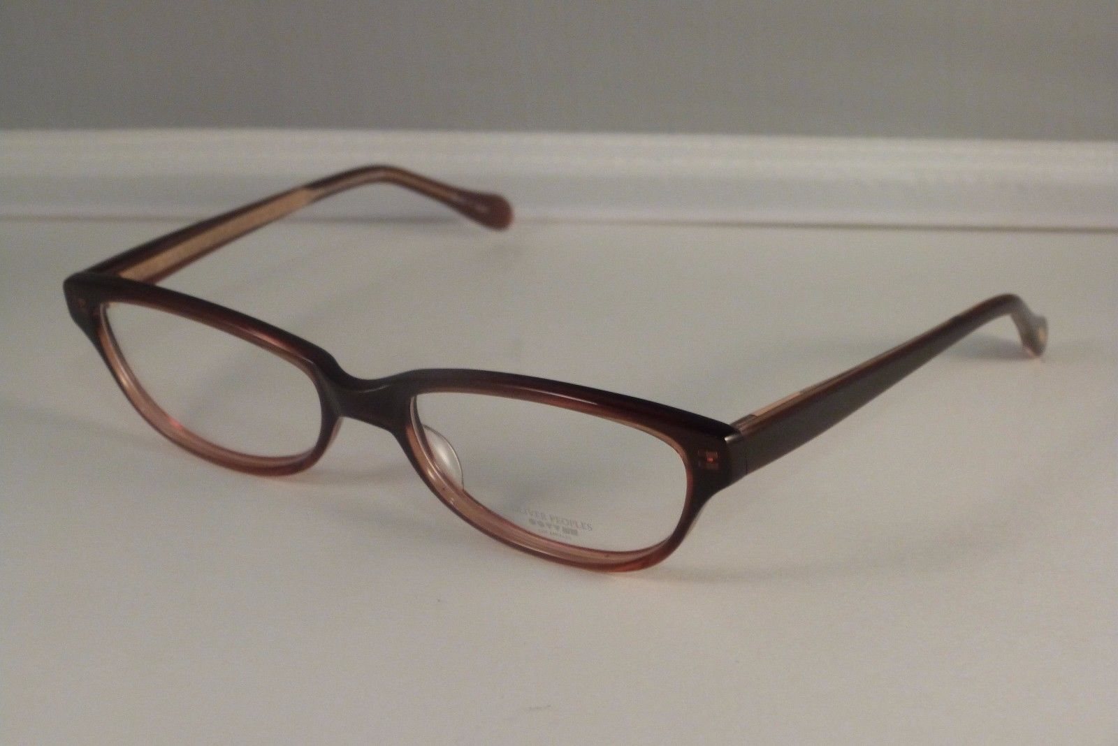 OLIVER PEOPLES DEVEREAUX CINN