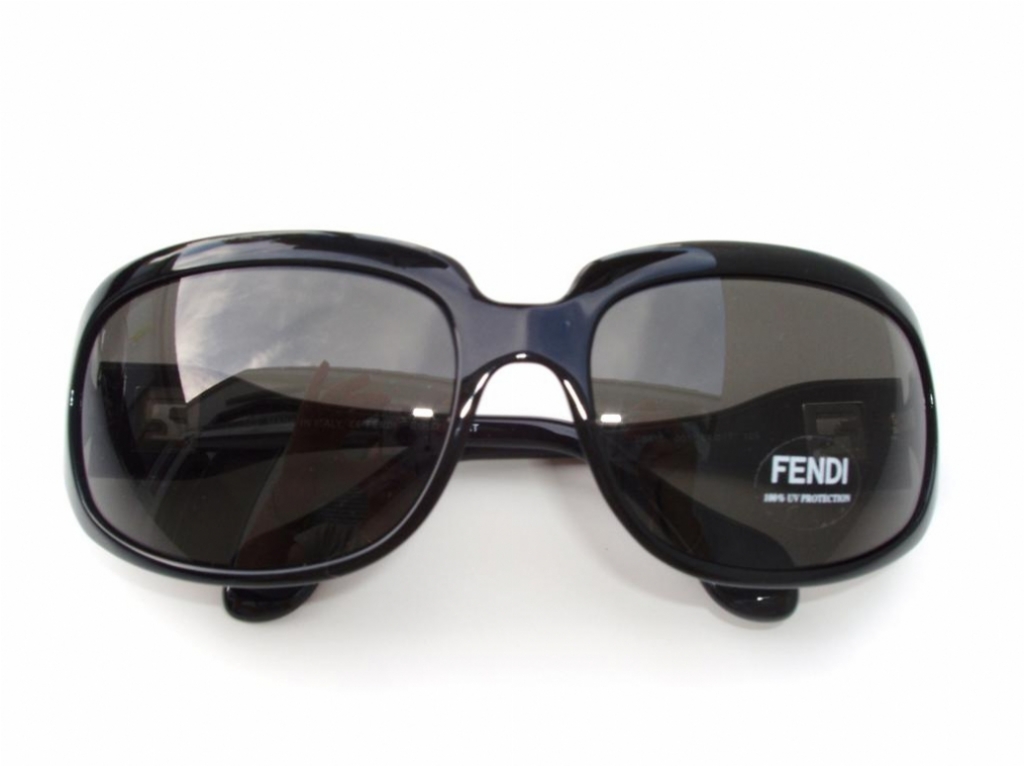 FENDI 410 001