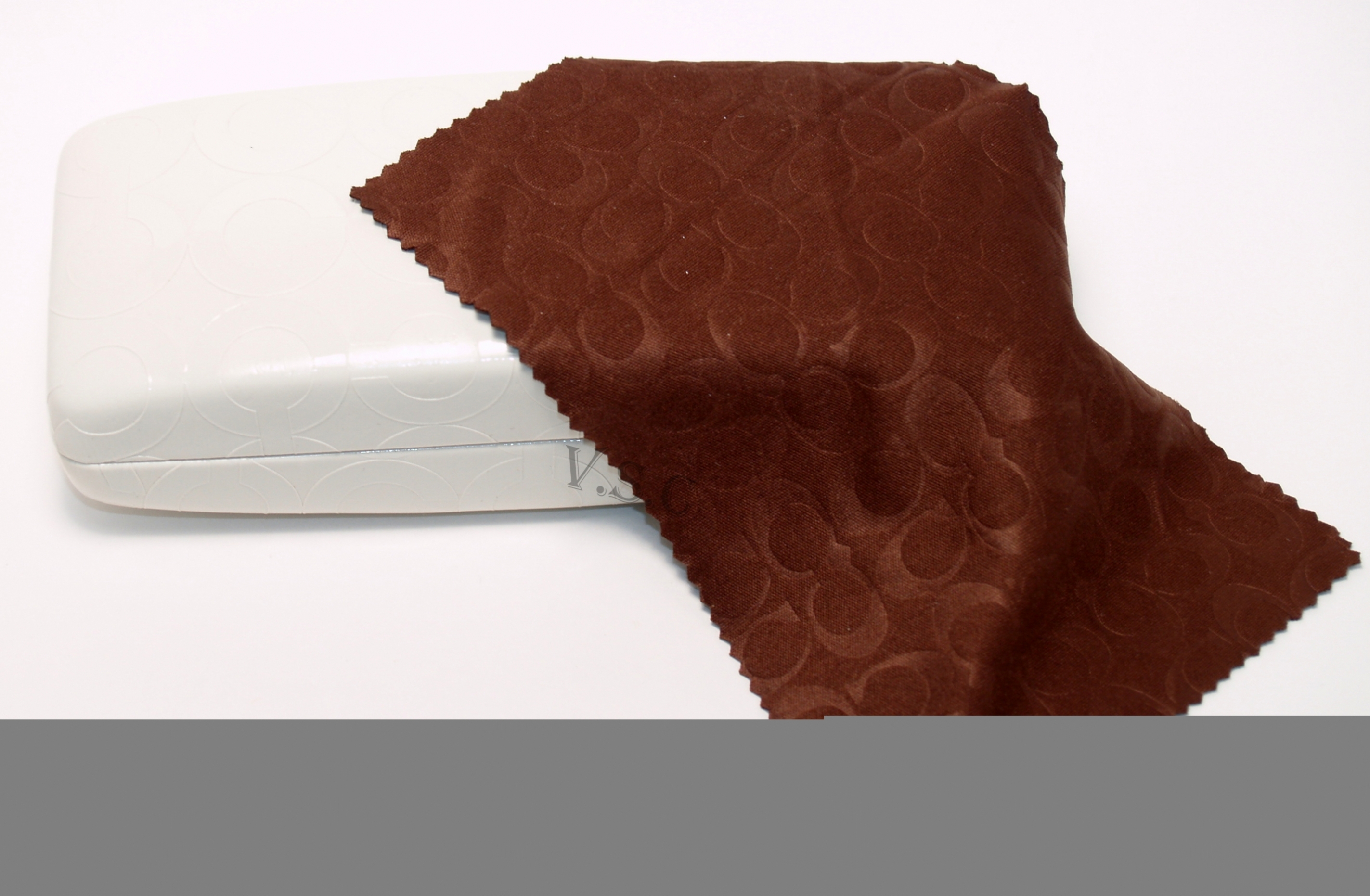  white box/brown cloth