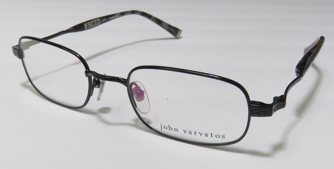 JOHN VARVATOS V140 BLACK