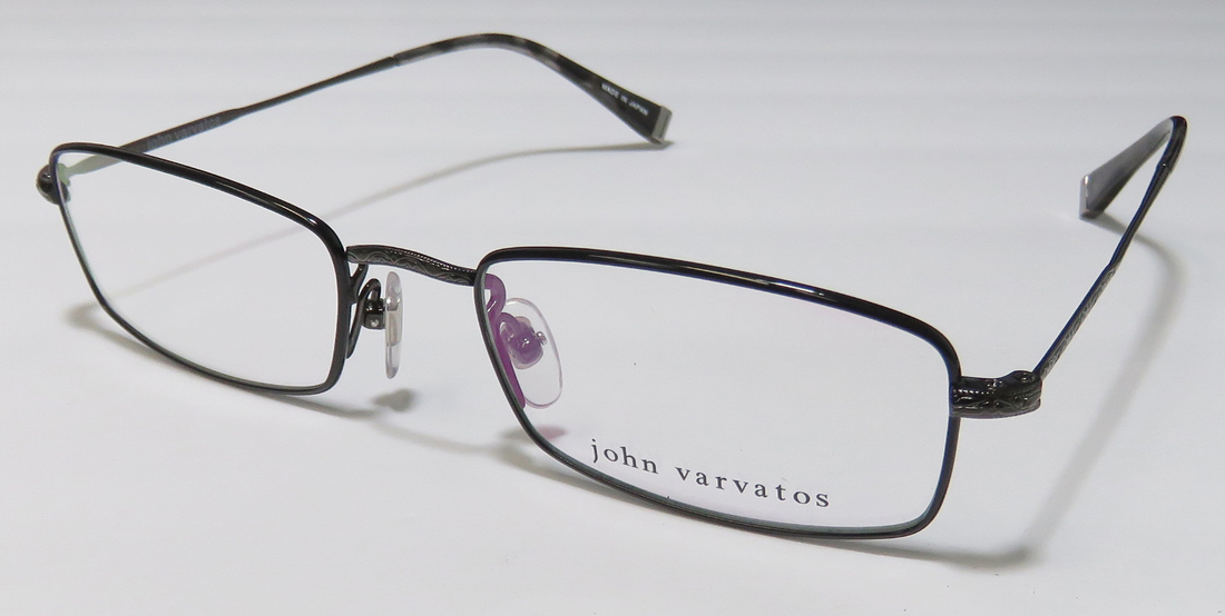 JOHN VARVATOS V139