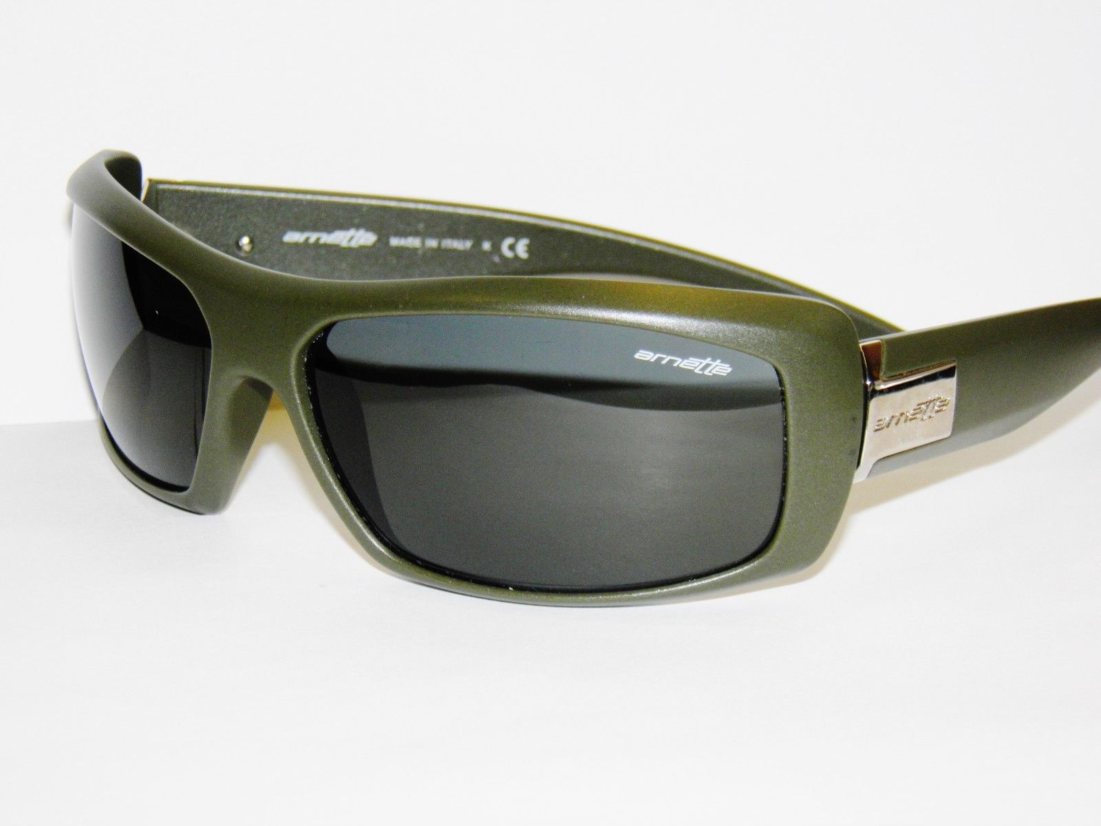  as shown/matte olive green