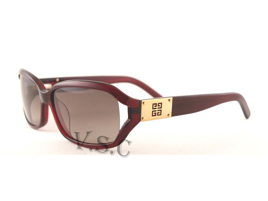 GIVENCHY SGV 630