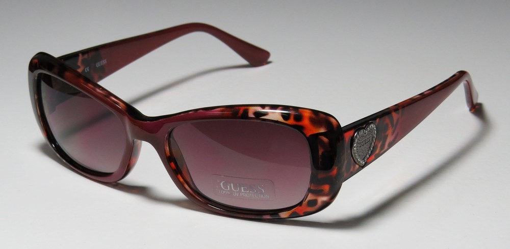 GUESS 7126