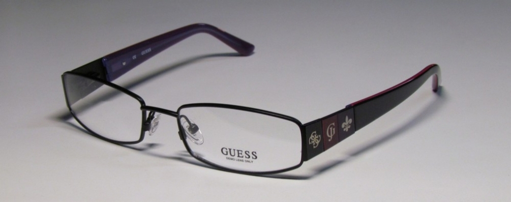 GUESS 1648
