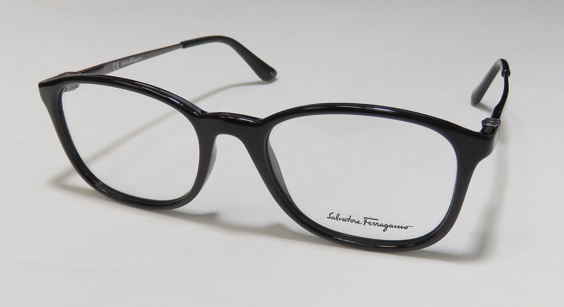 FERRAGAMO 2662 001