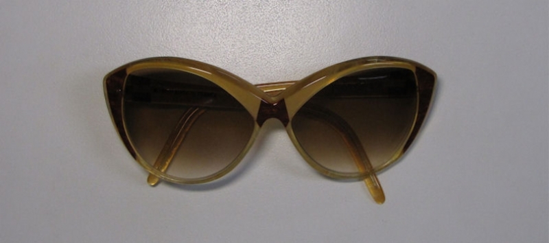 YVES SAINT LAURENT 8702 P70