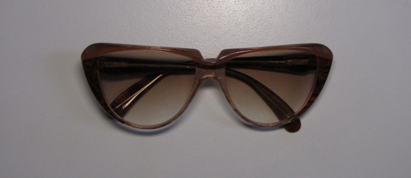 YVES SAINT LAURENT 8704 PO74