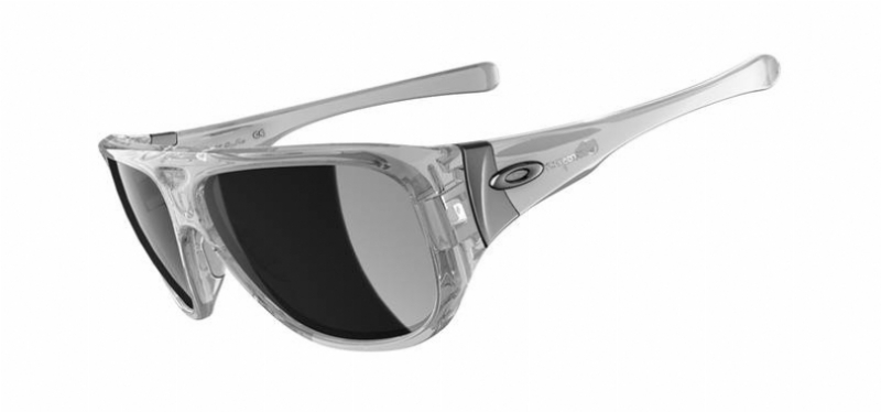 OAKLEY CORRESPONDENT 909403