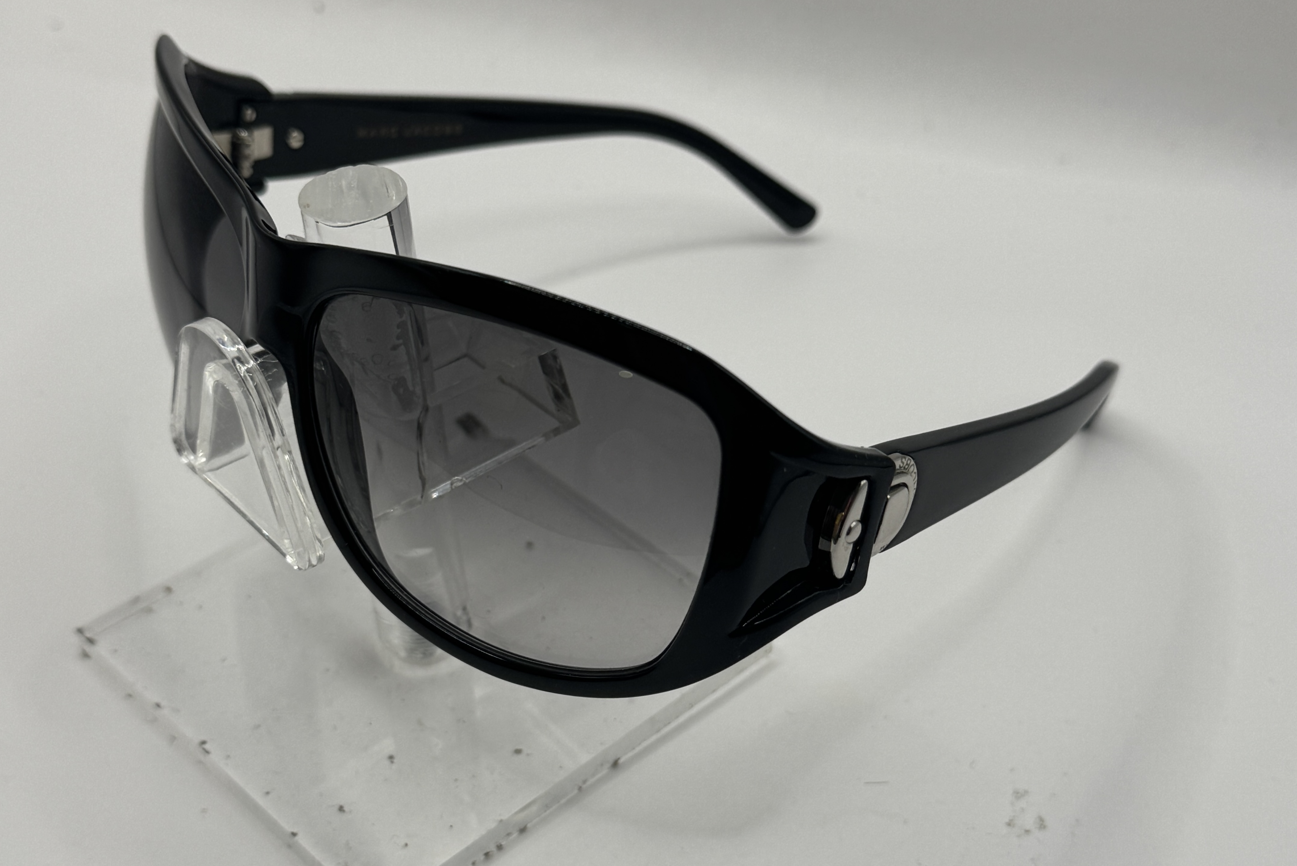 CLEARANCE MARC JACOBS 068