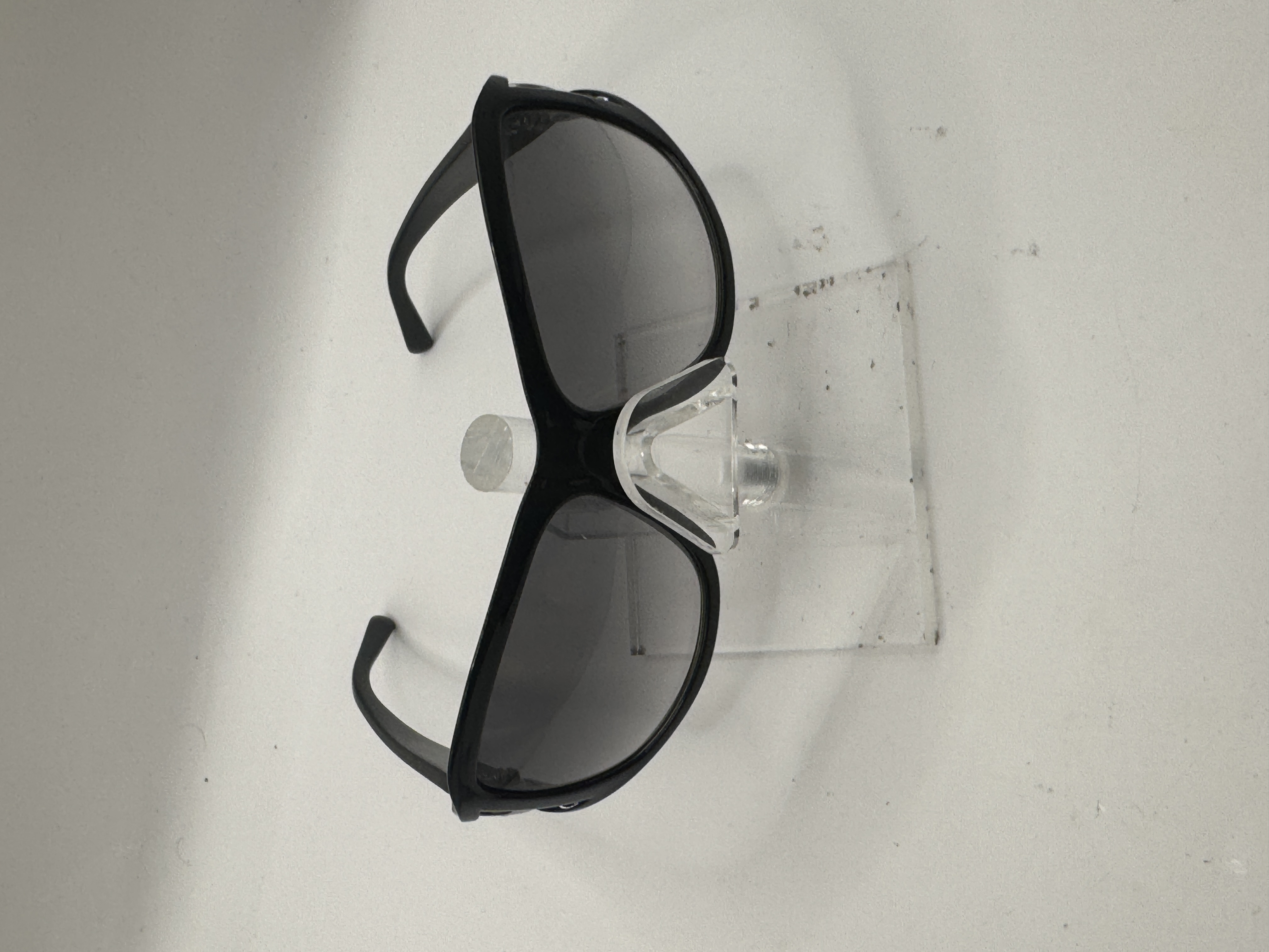 CLEARANCE MARC JACOBS 068 D28