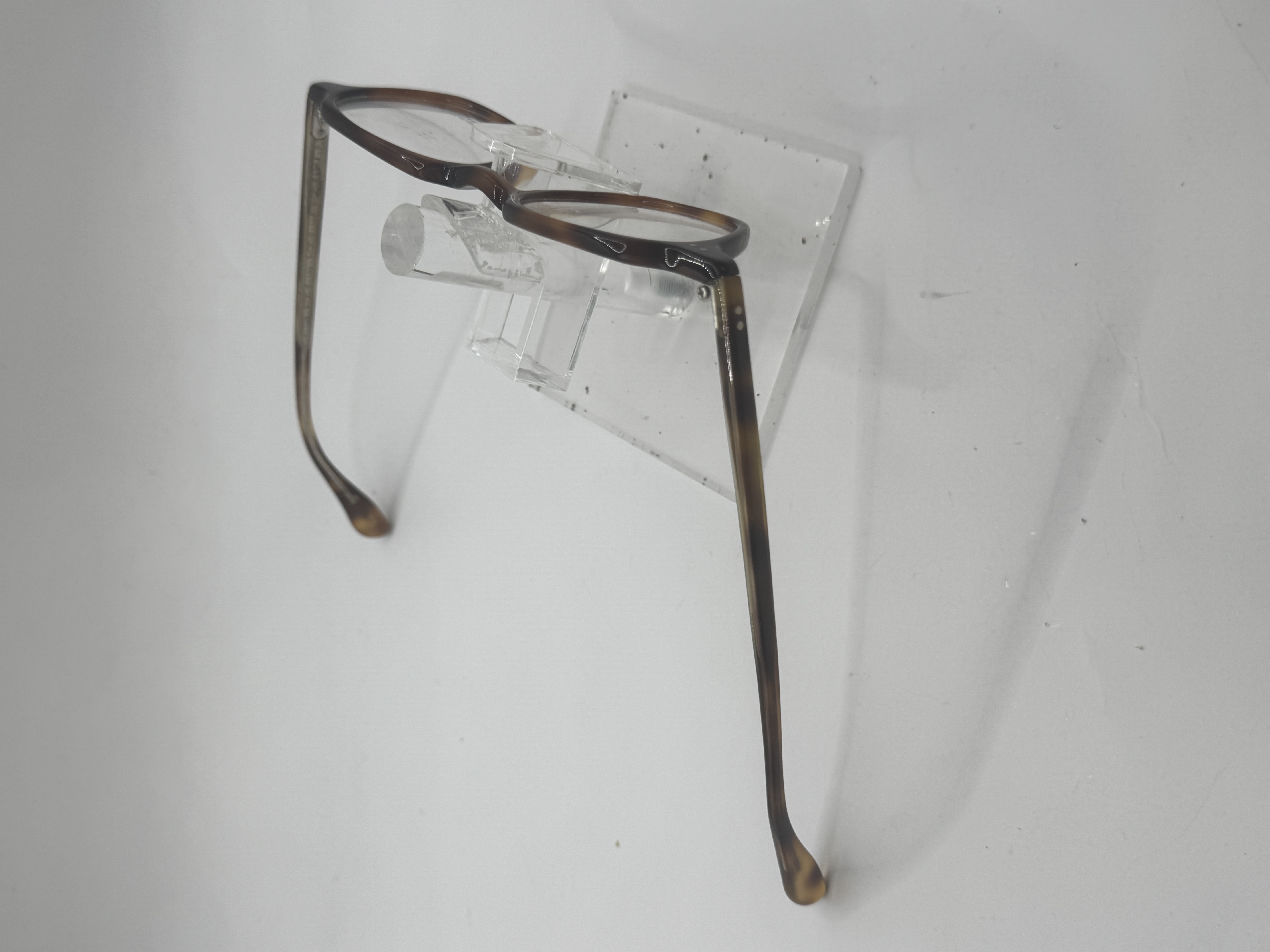 CLEARANCE OLIVER PEOPLES NOLAND YB