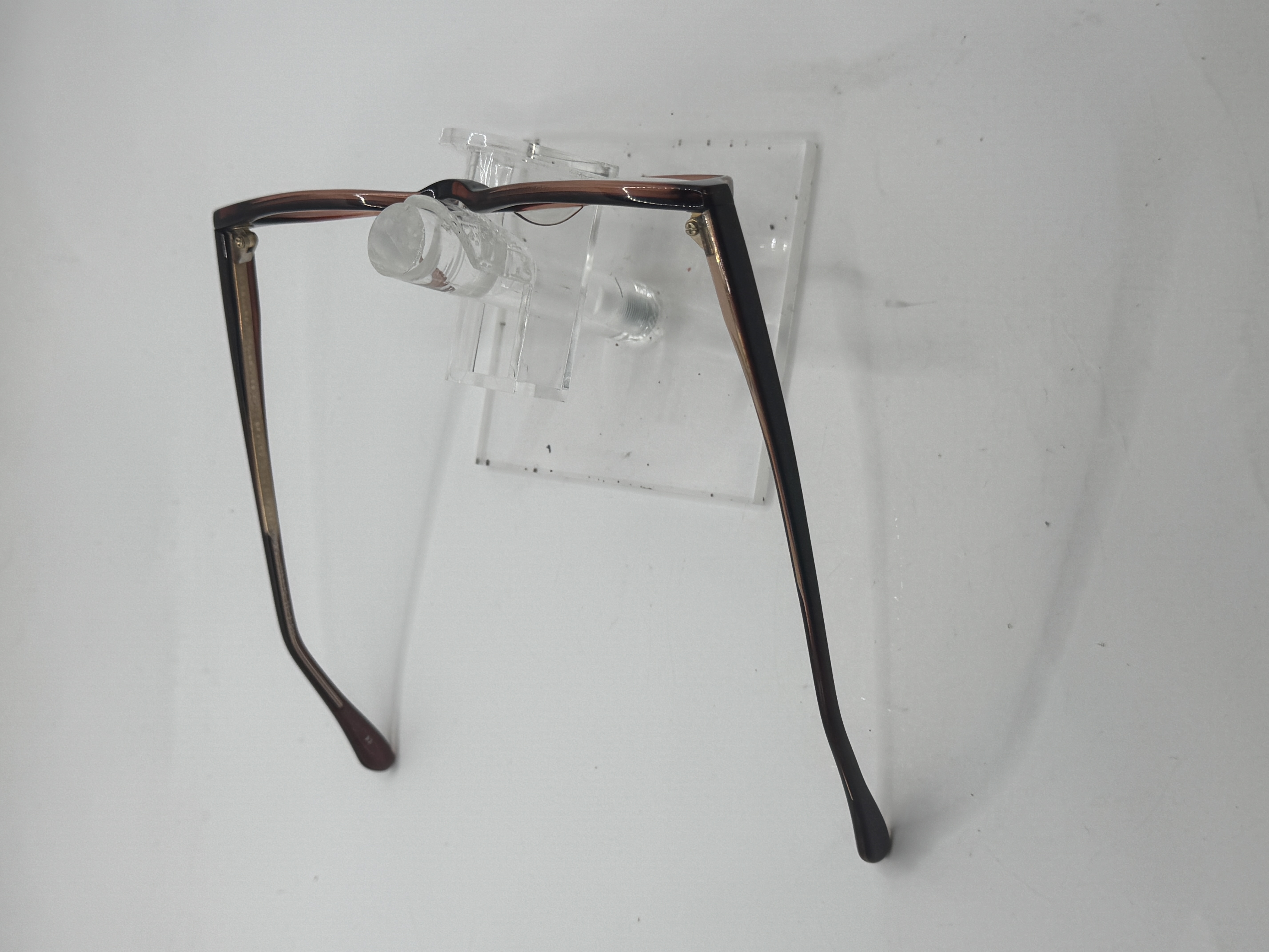 CLEARANCE OLIVER PEOPLES DEVEREAUX GARGR