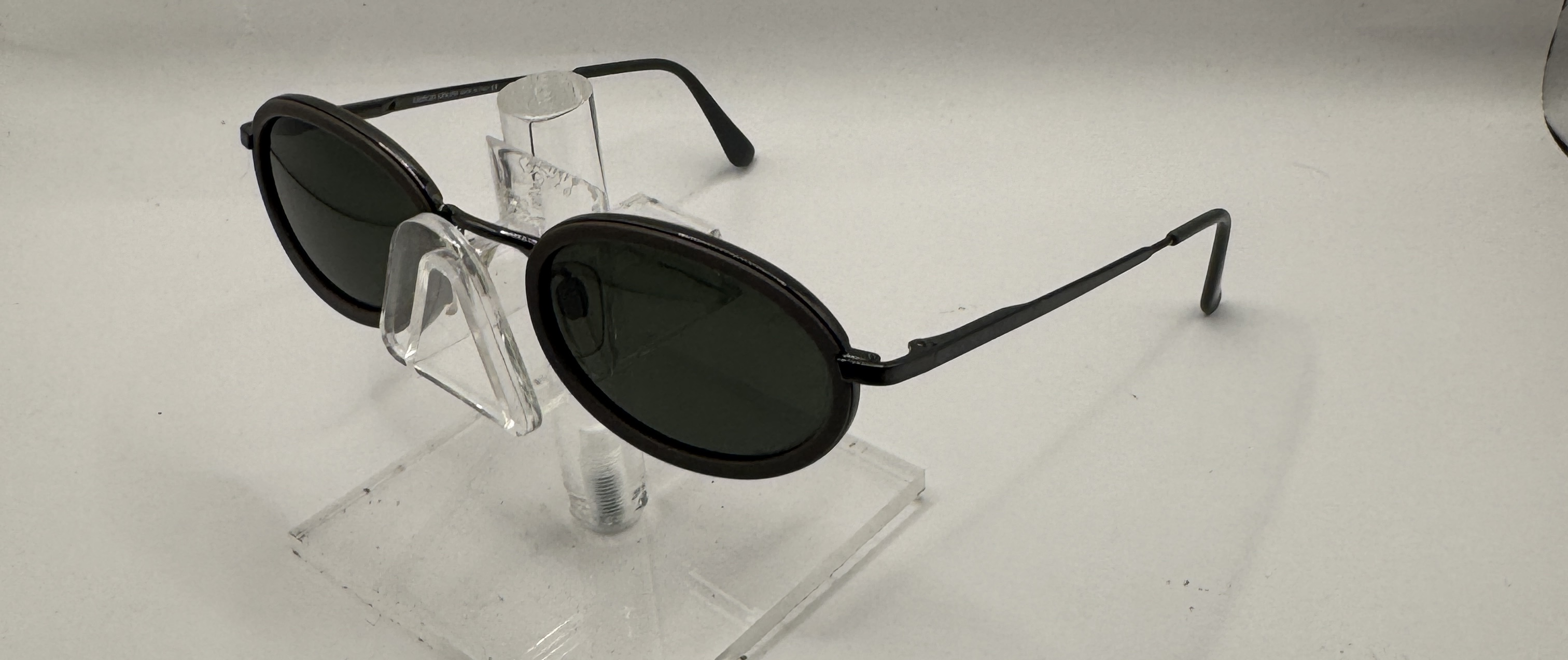 CLEARANCE GIORGIO ARMANI 258
