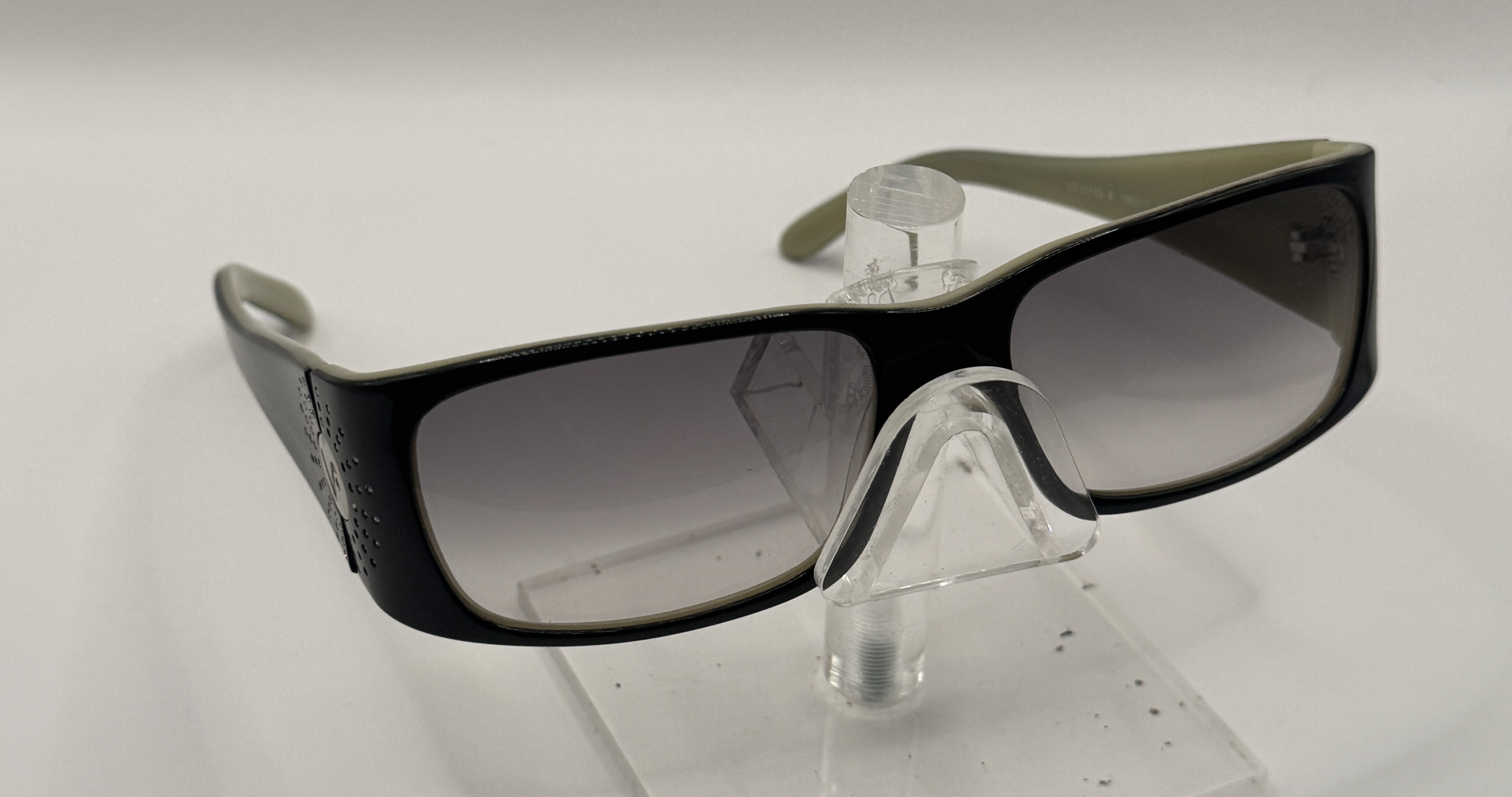 CLEARANCE VOGUE 2515B