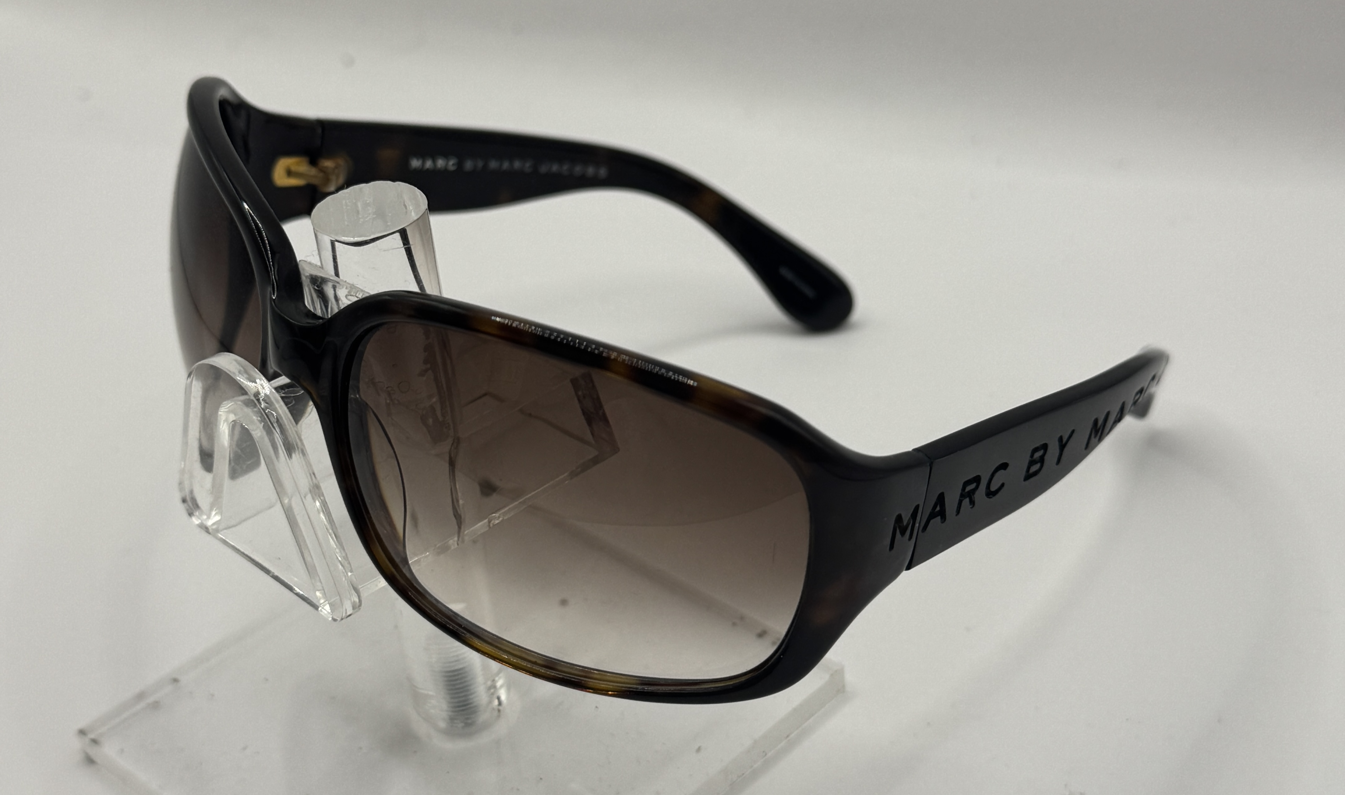 CLEARANCE MARC BY MJ 007