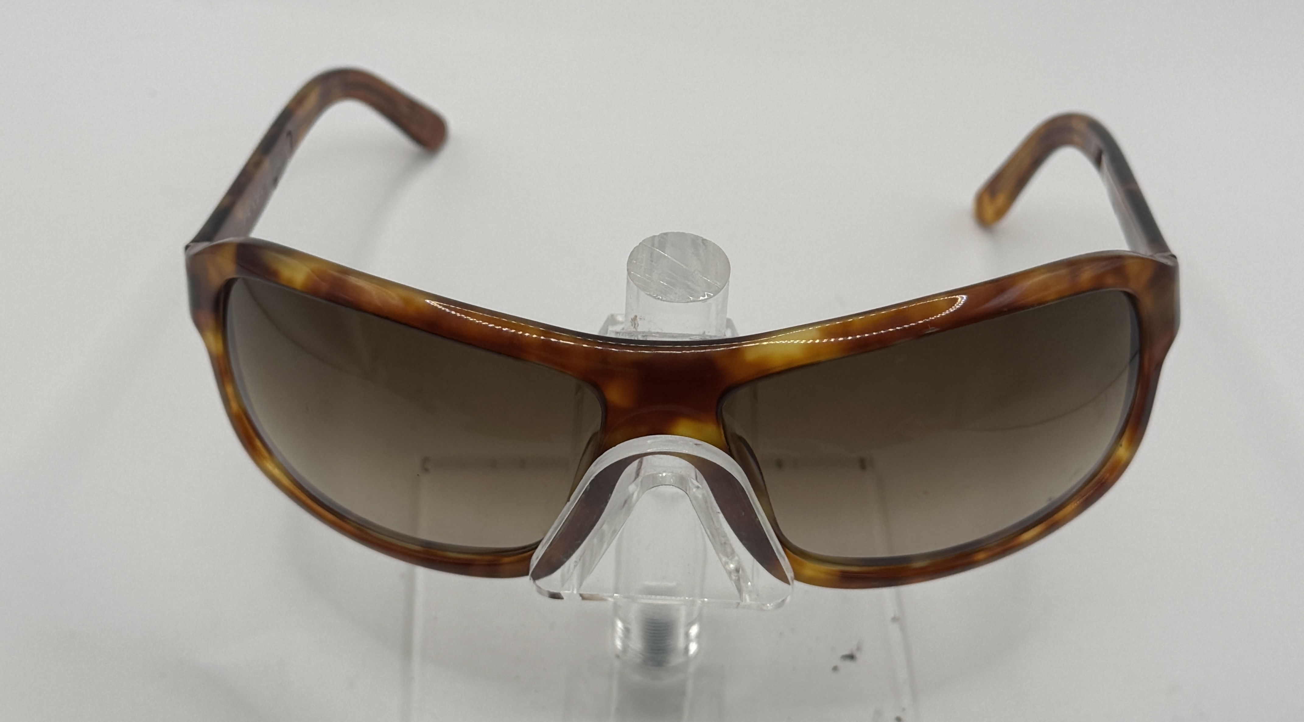 CLEARANCE PRADA SPR02I