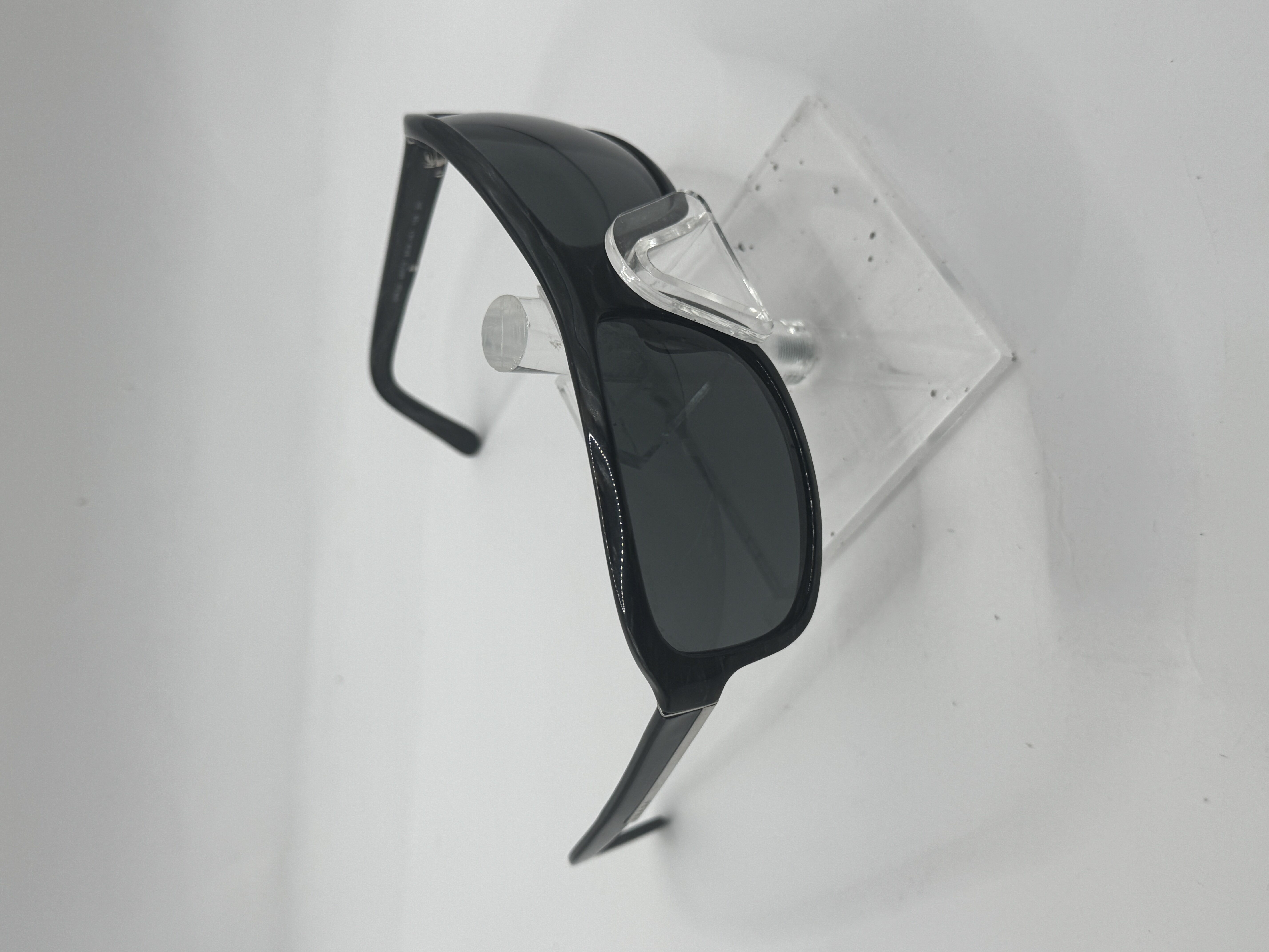 CLEARANCE PRADA SPR02I 8AW1A1