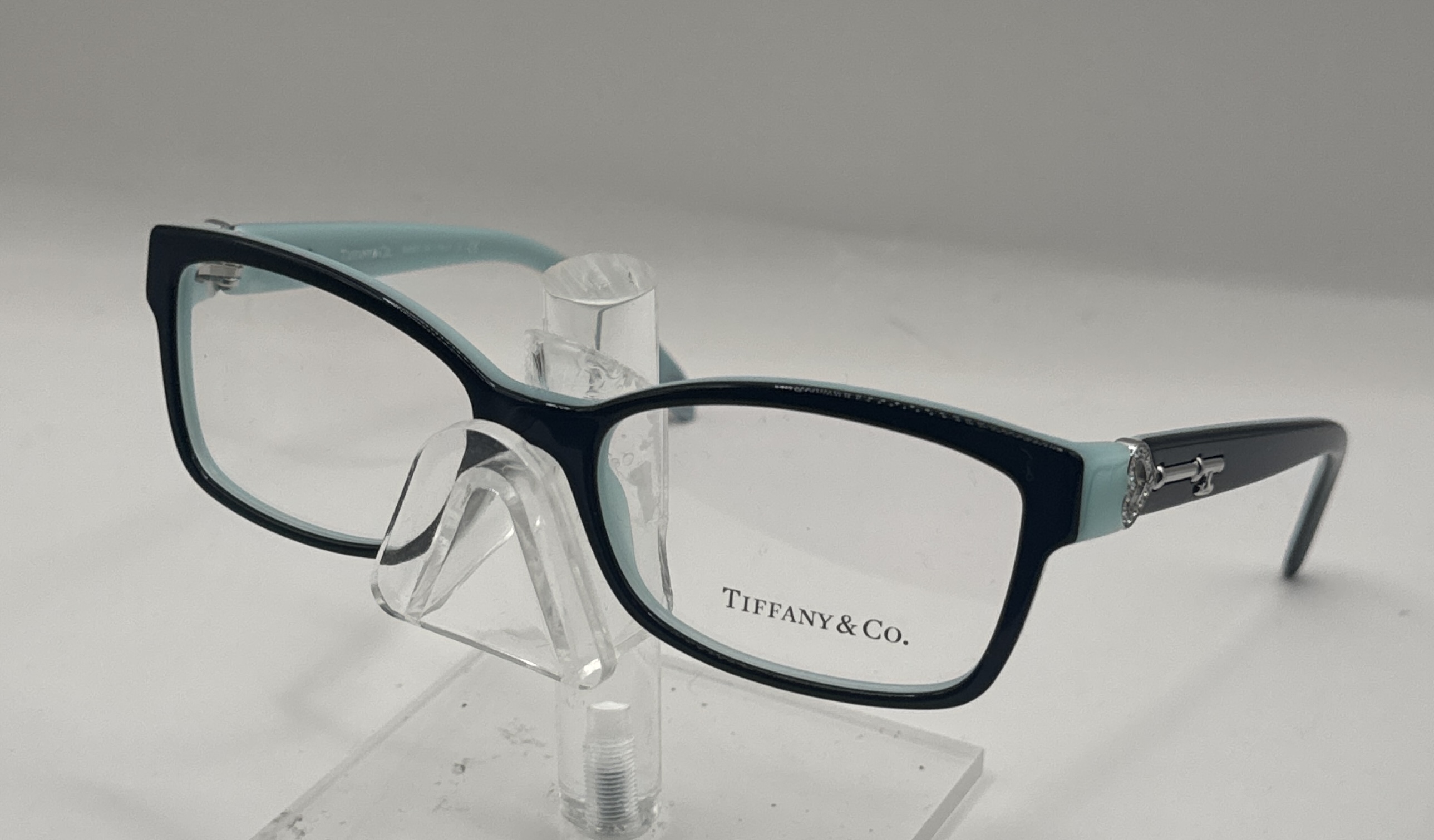 CLEARANCE TIFFANY 2064B
