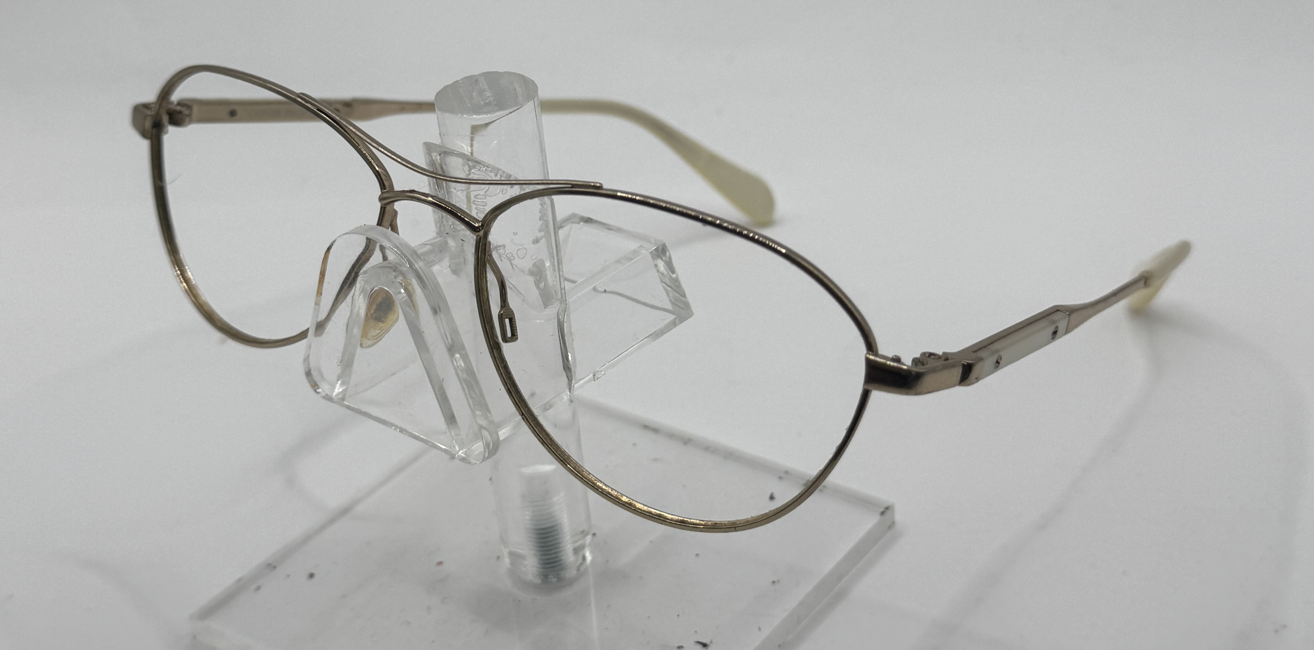 CLEARANCE OLIVER PEOPLES 1091S THORNHILL2