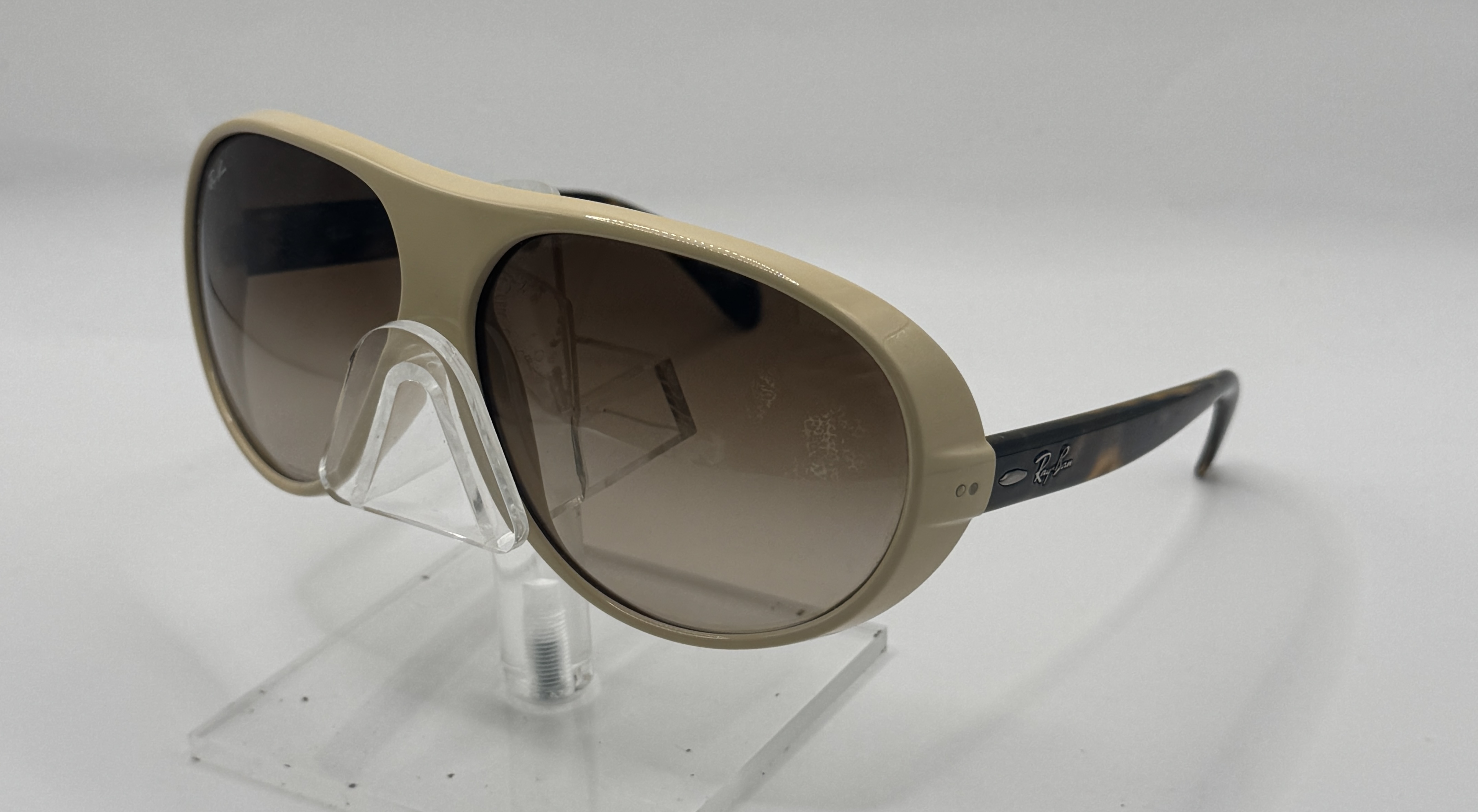 CLEARANCE RAY BAN 4112