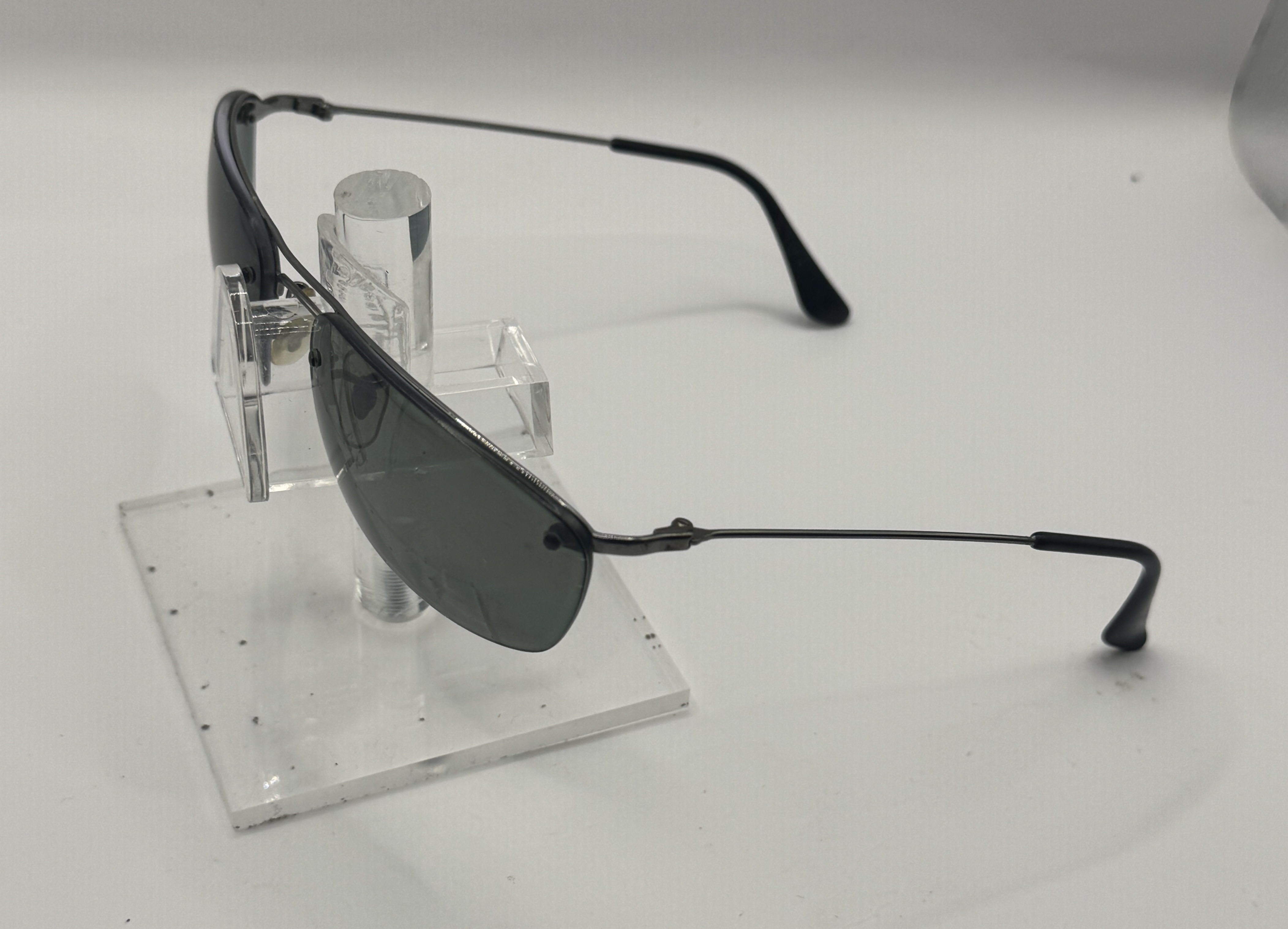 CLEARANCE RAY BAN 3156 {SCRATCHED}