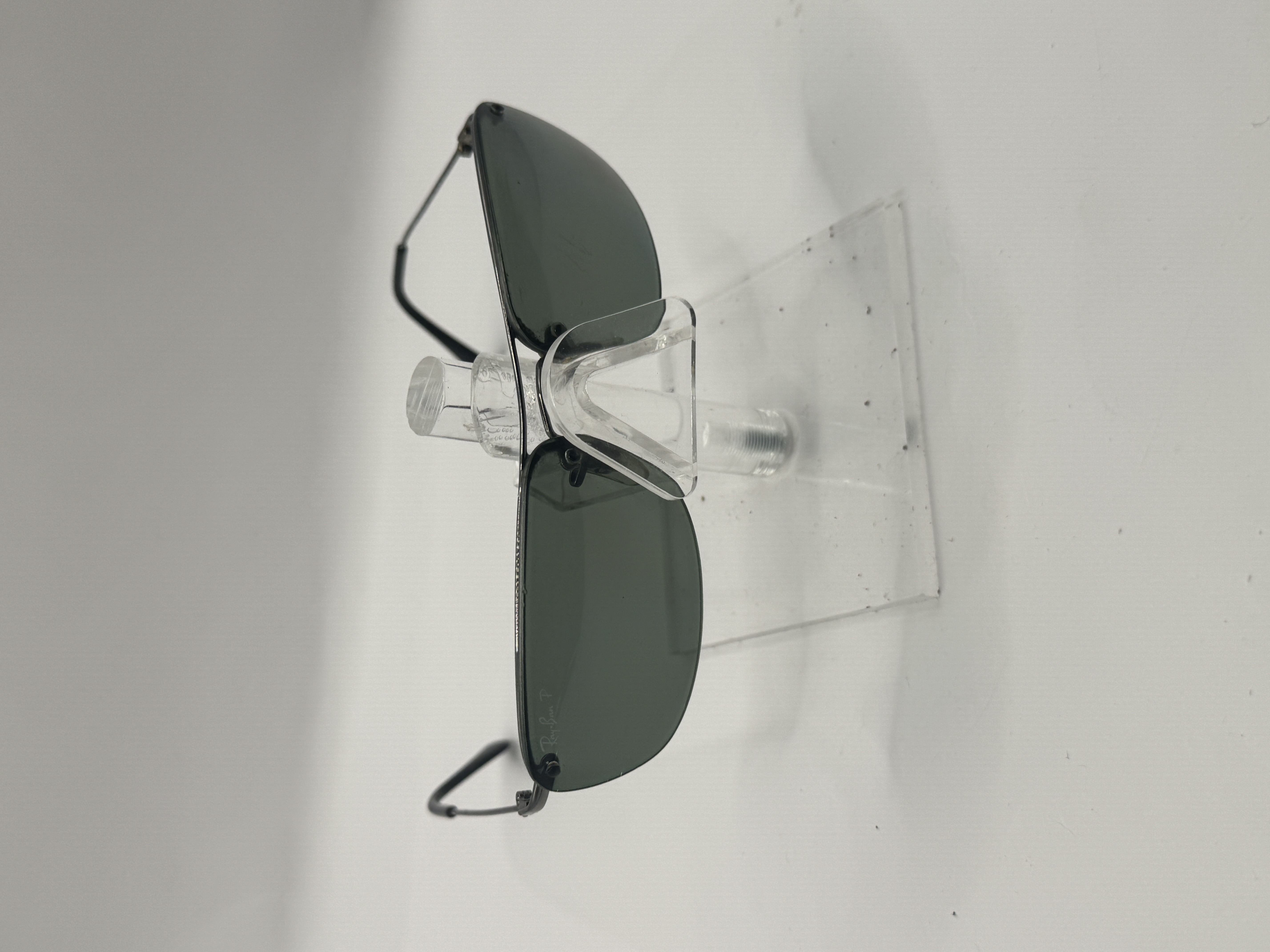 CLEARANCE RAY BAN 3156 {SCRATCHED} 0049A