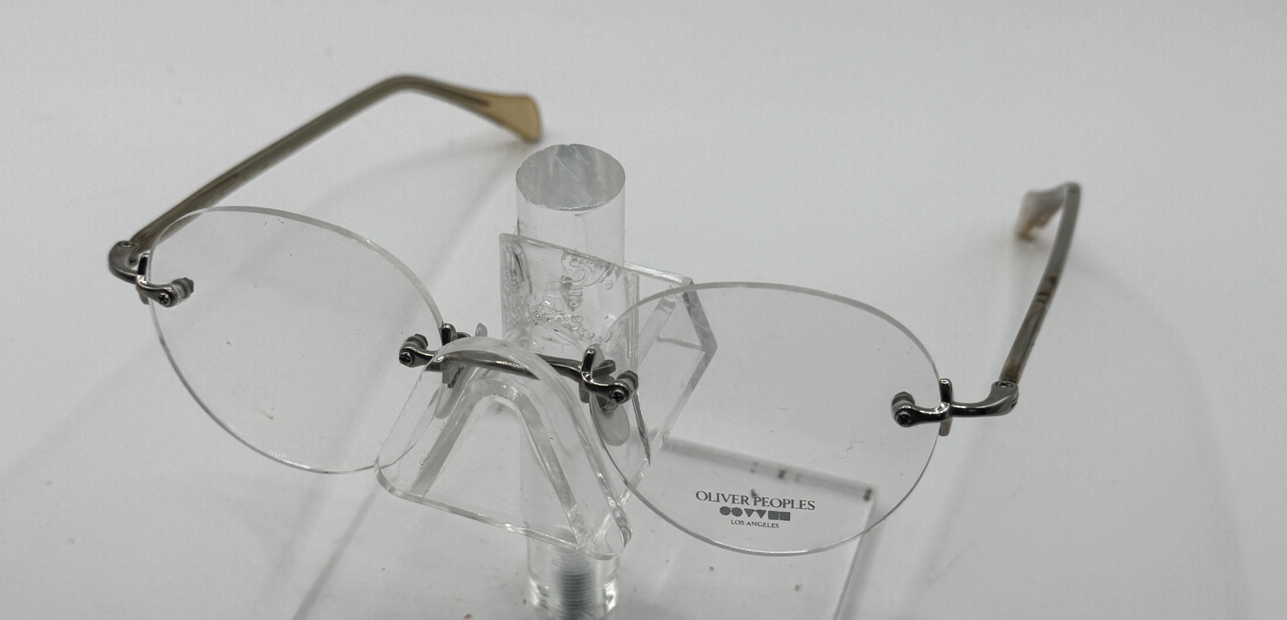 CLEARANCE OLIVER PEOPLES OP-679
