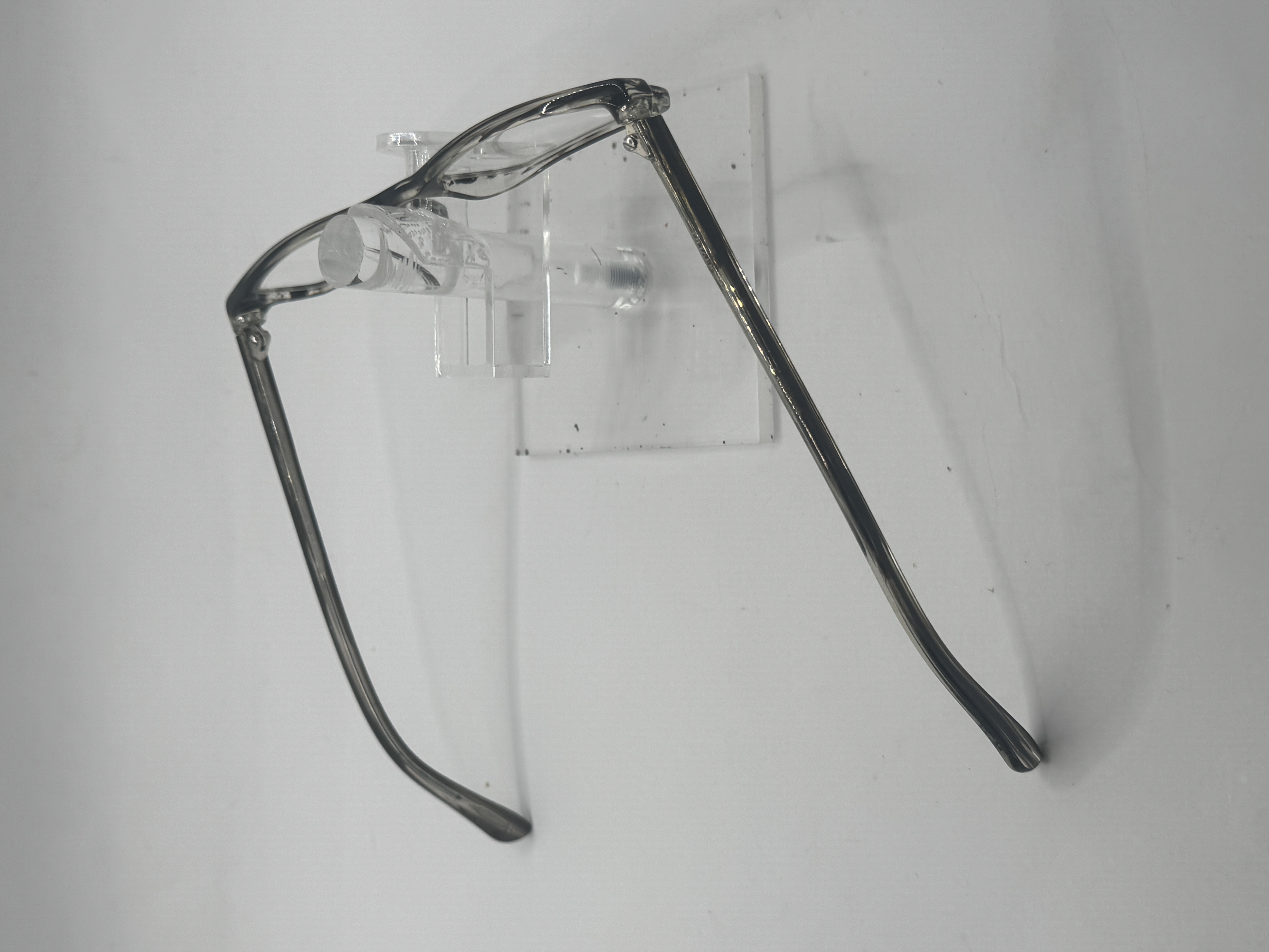 CLEARANCE OLIVER PEOPLES LANCE 1008