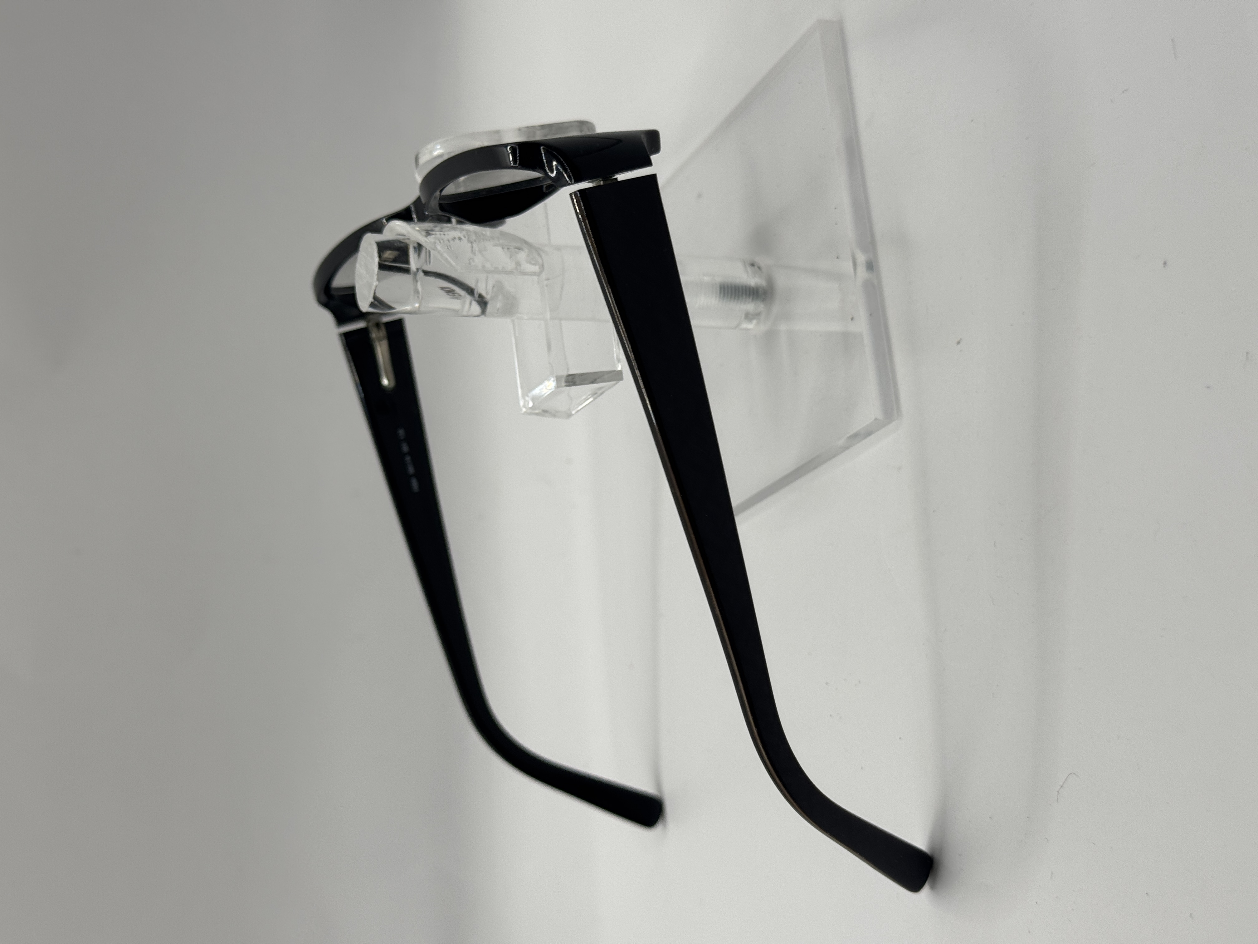 CLEARANCE FENDI 684 001