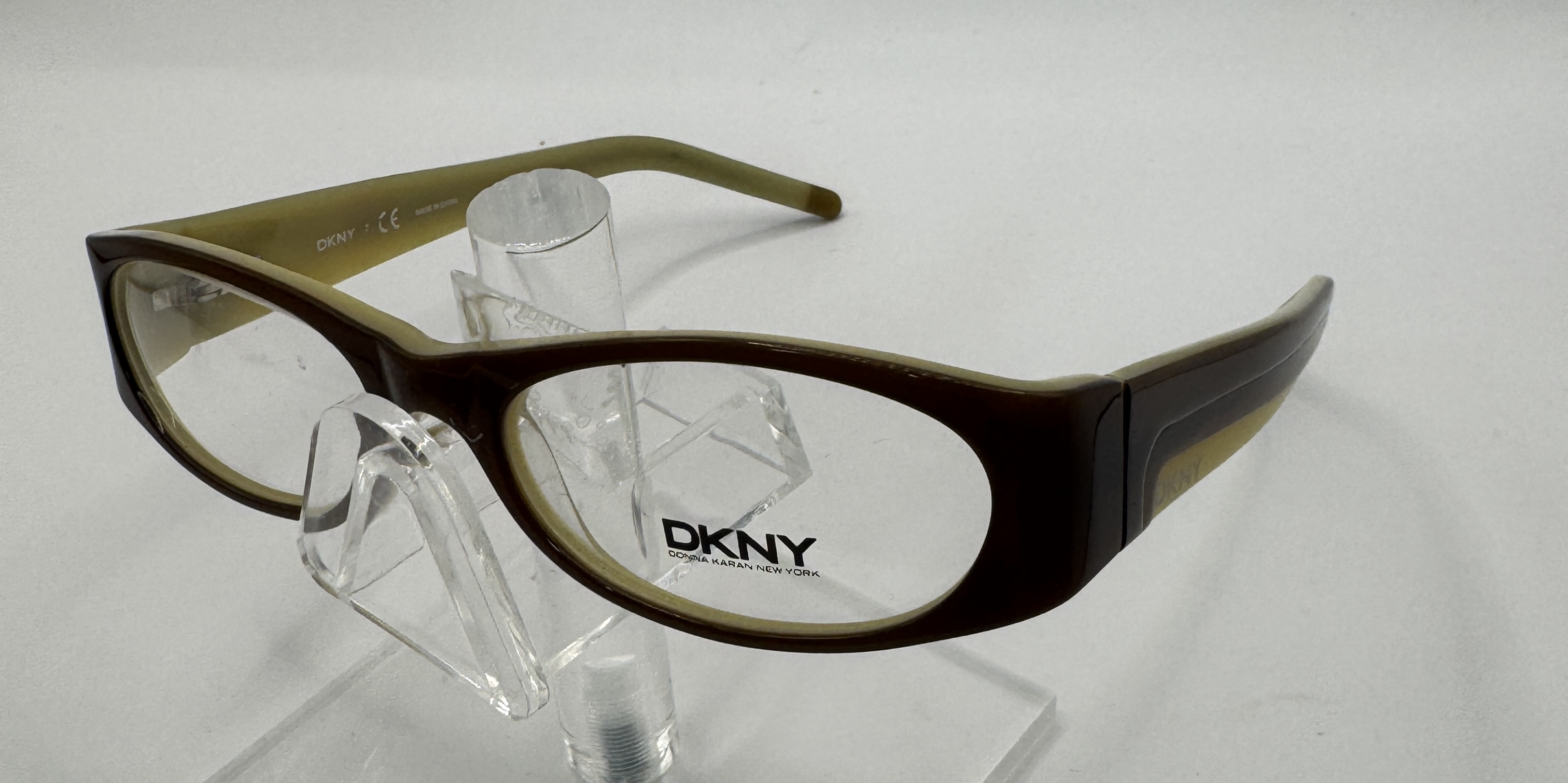 CLEARANCE DKNY 4578