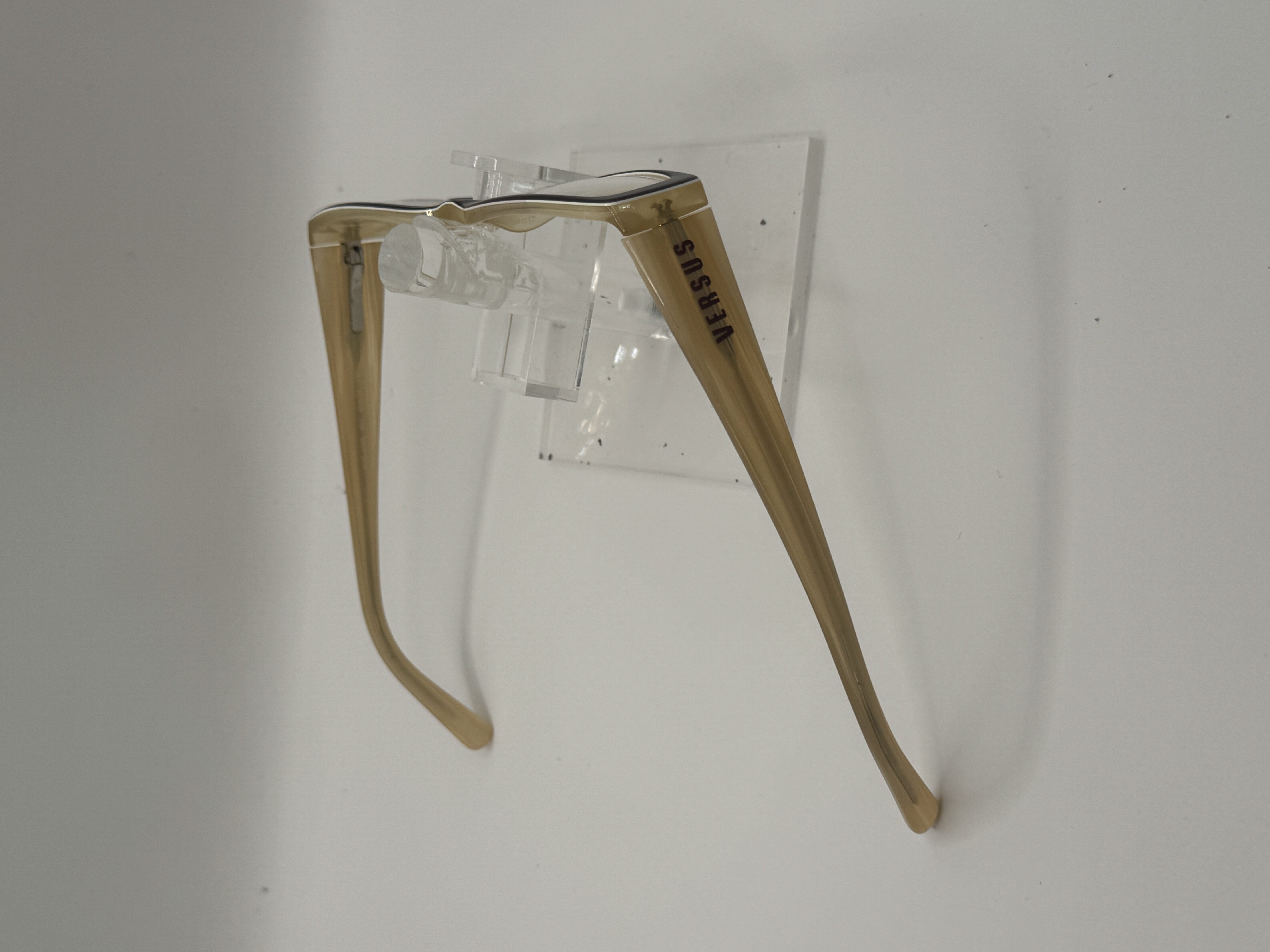 CLEARANCE VERSUS 8065 601