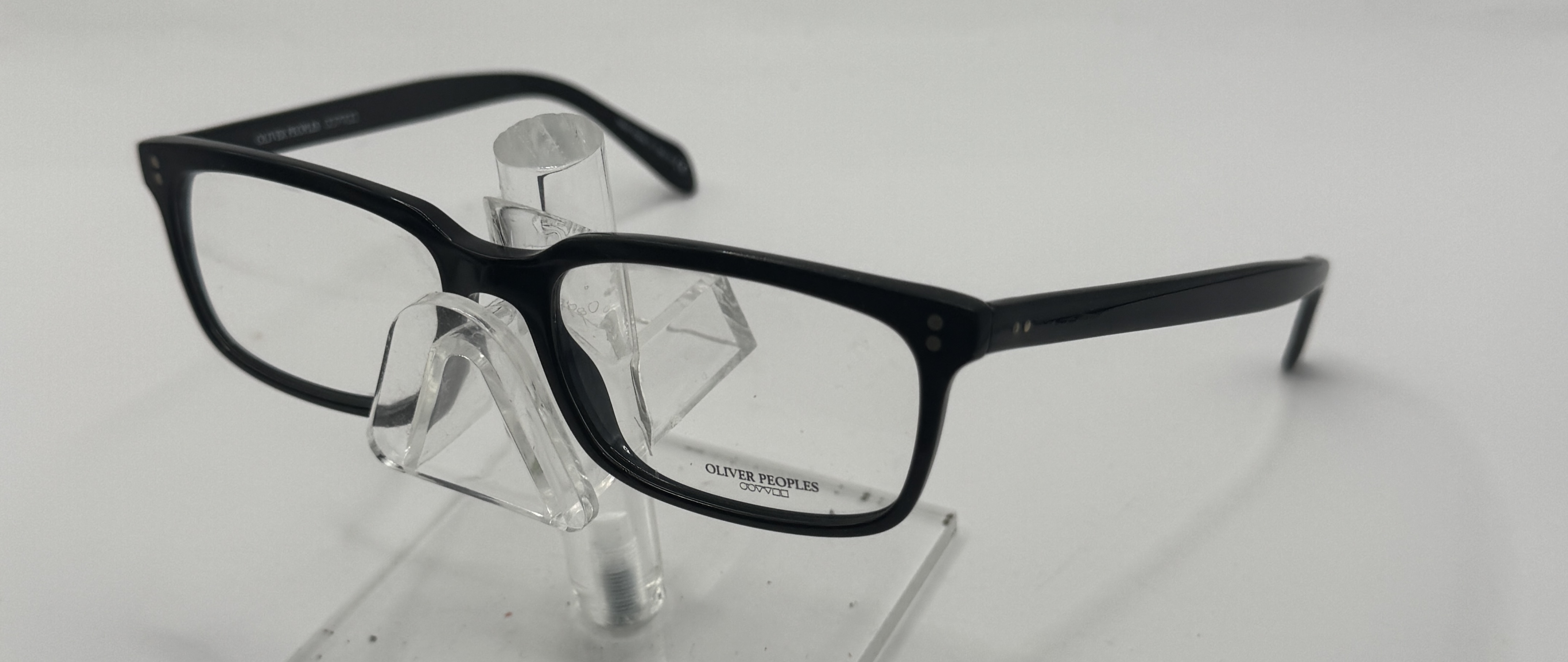 CLEARANCE OLIVER PEOPLES DENISON