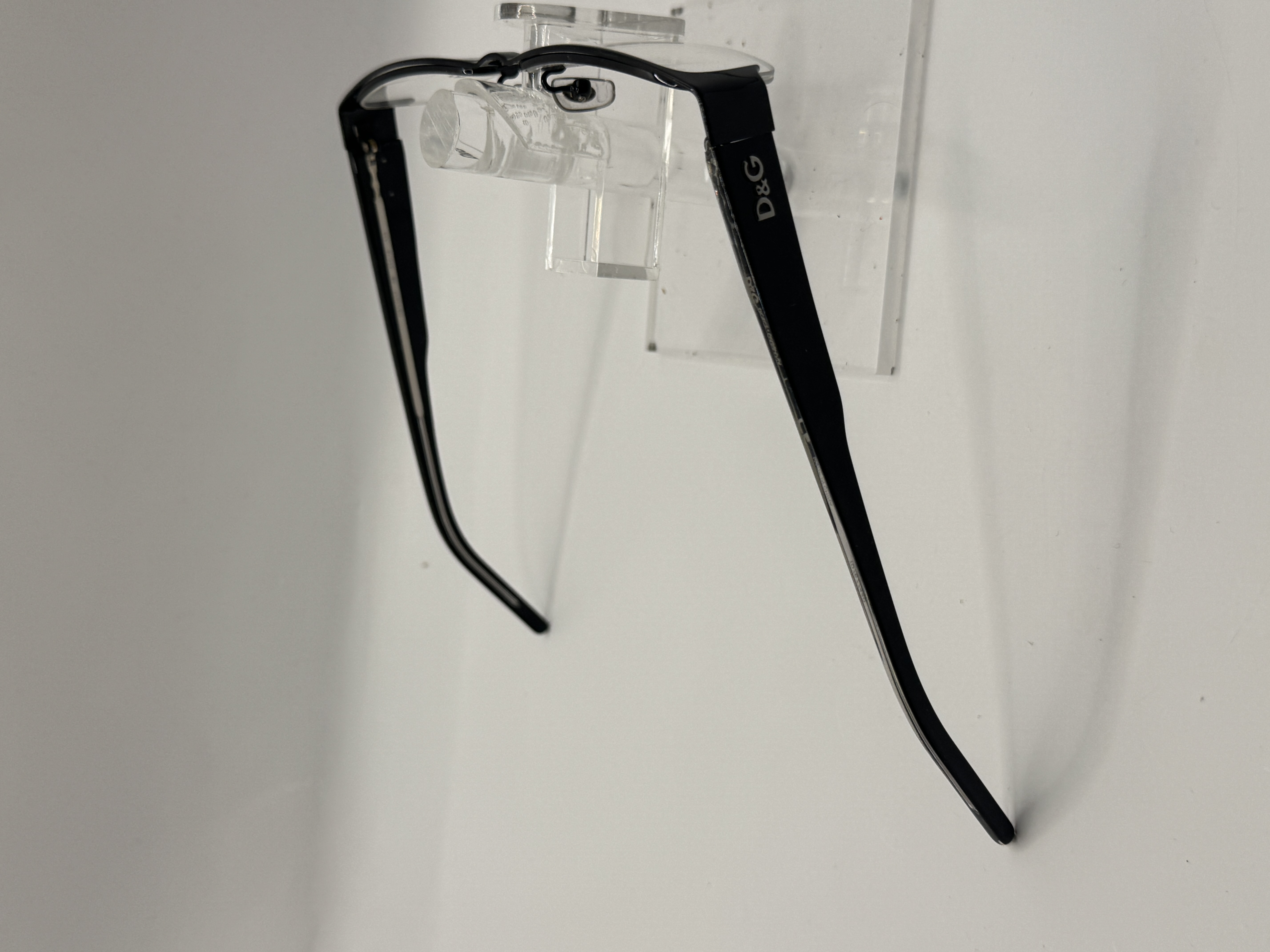 CLEARANCE D&G 5017 08