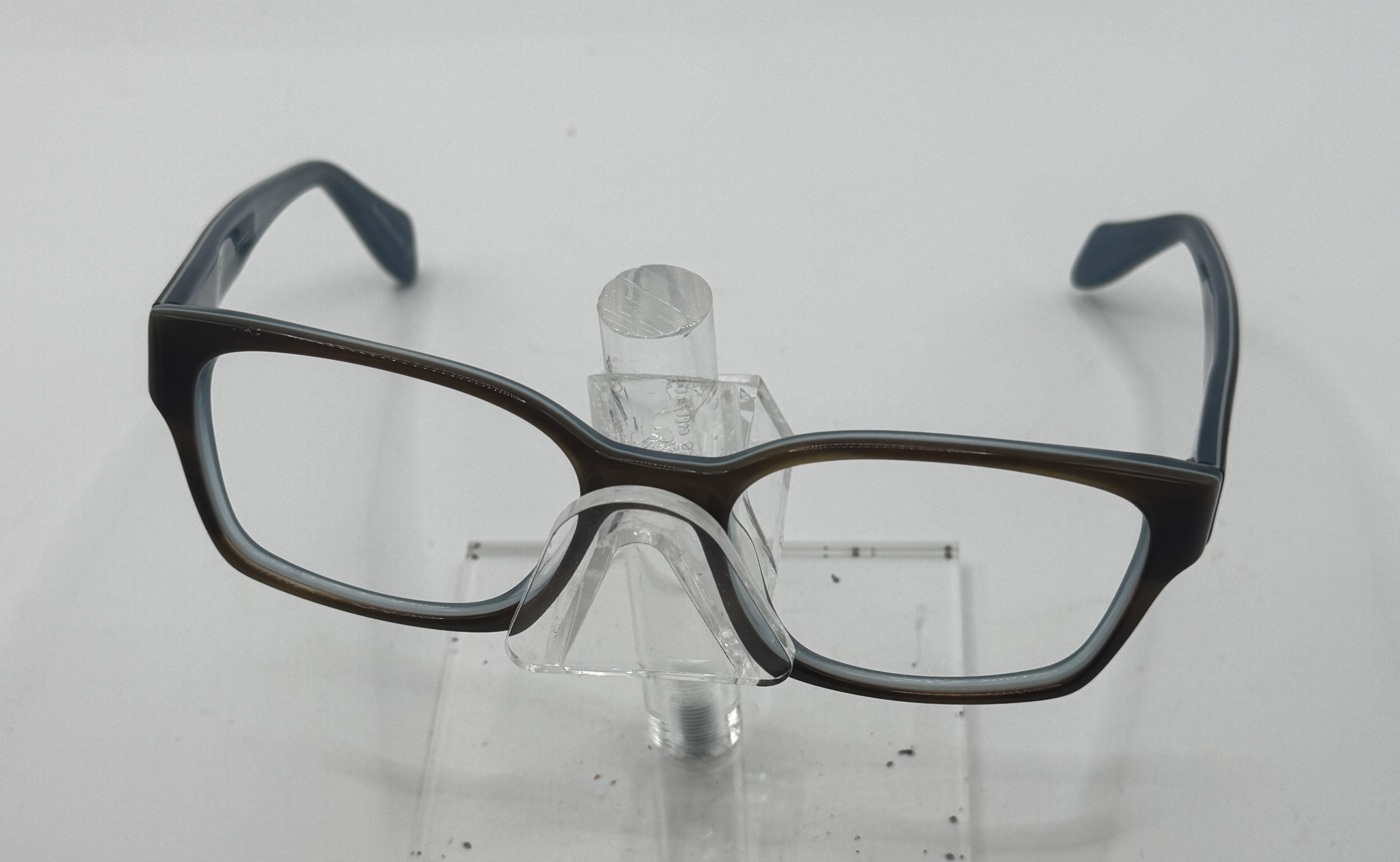 CLEARANCE OLIVER PEOPLES TINNEY
