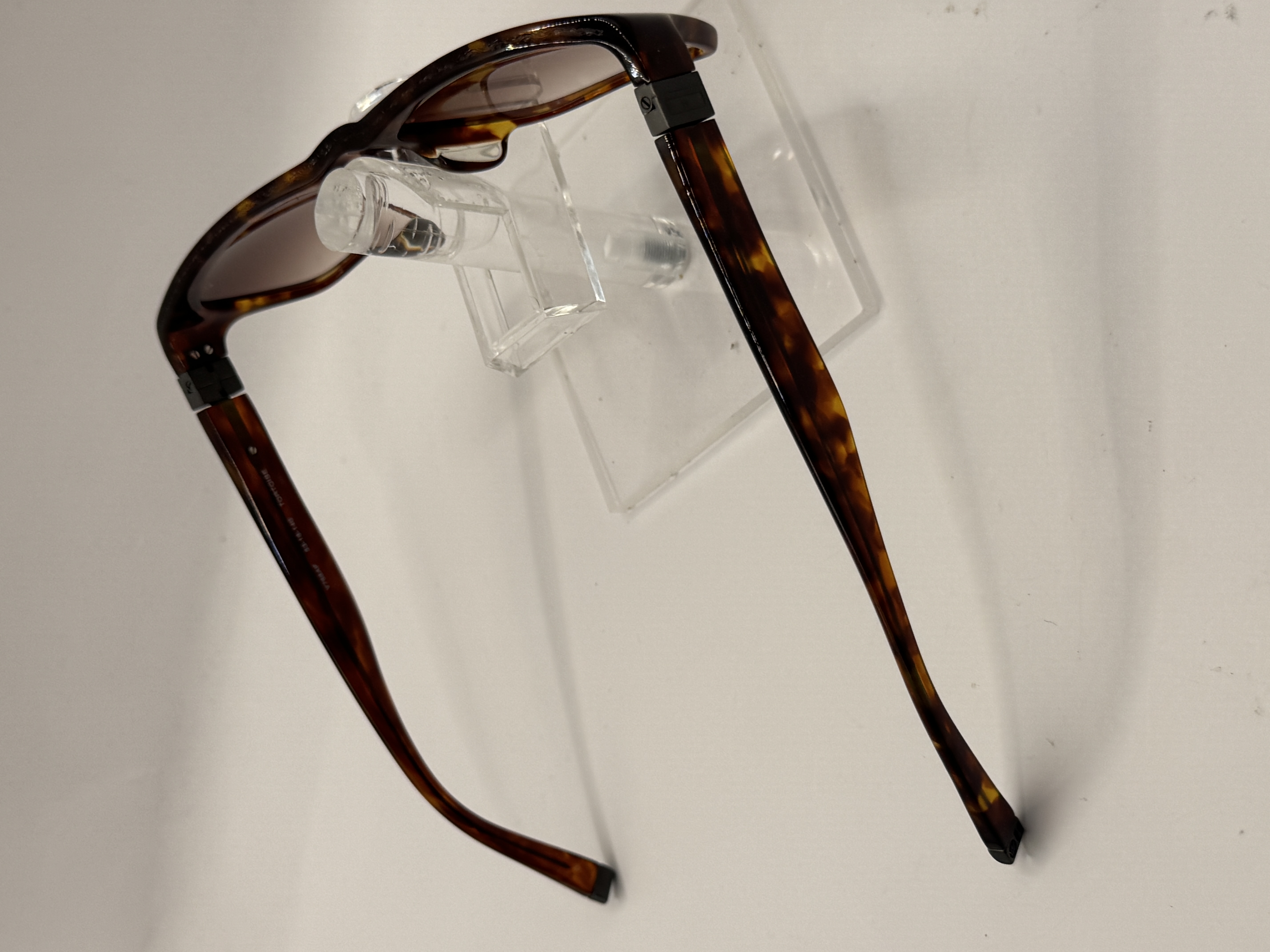 CLEARANCE JOHN VARVATOS V768 TORTOISE