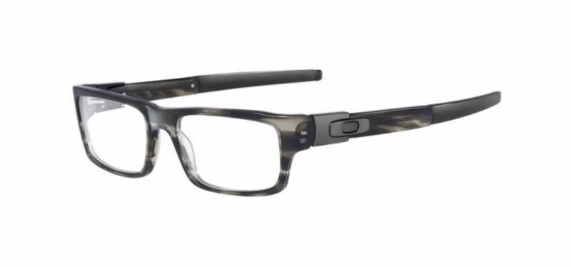 CLEARANCE OAKLEY MUFFLER {DISPLAY MODEL}