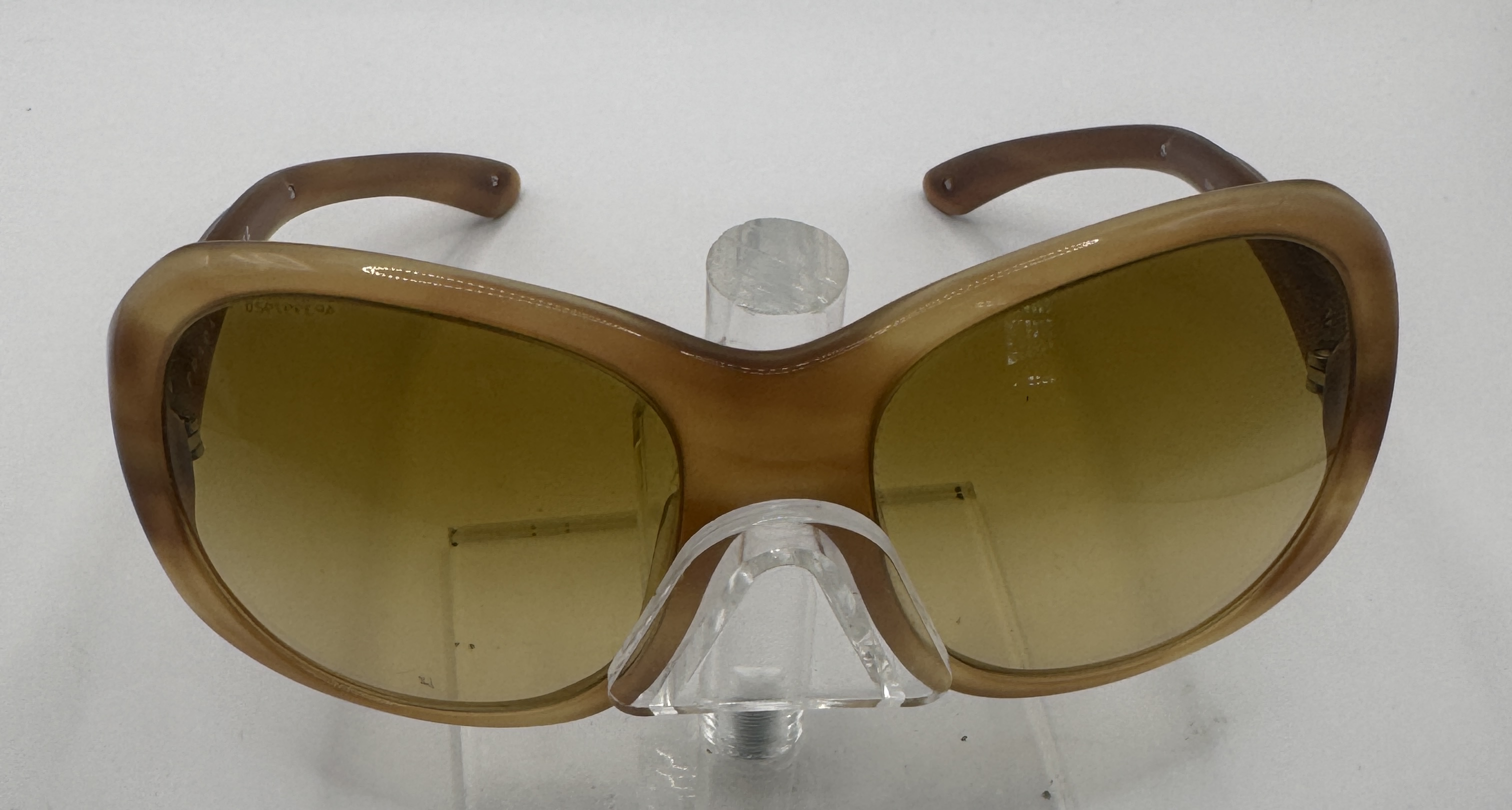 CLEARANCE PRADA SPR09L {DISPLAY MODEL}