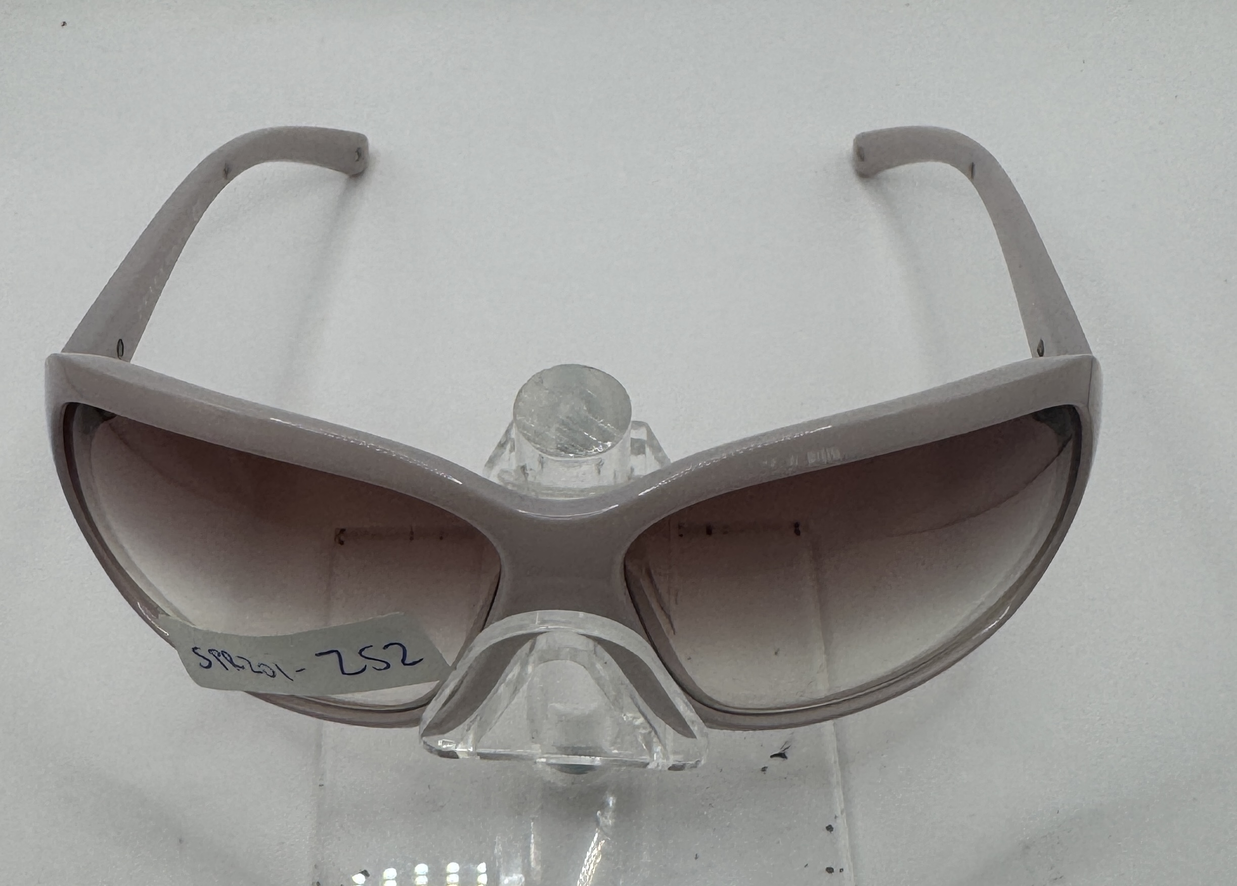 CLEARANCE PRADA SPR20I