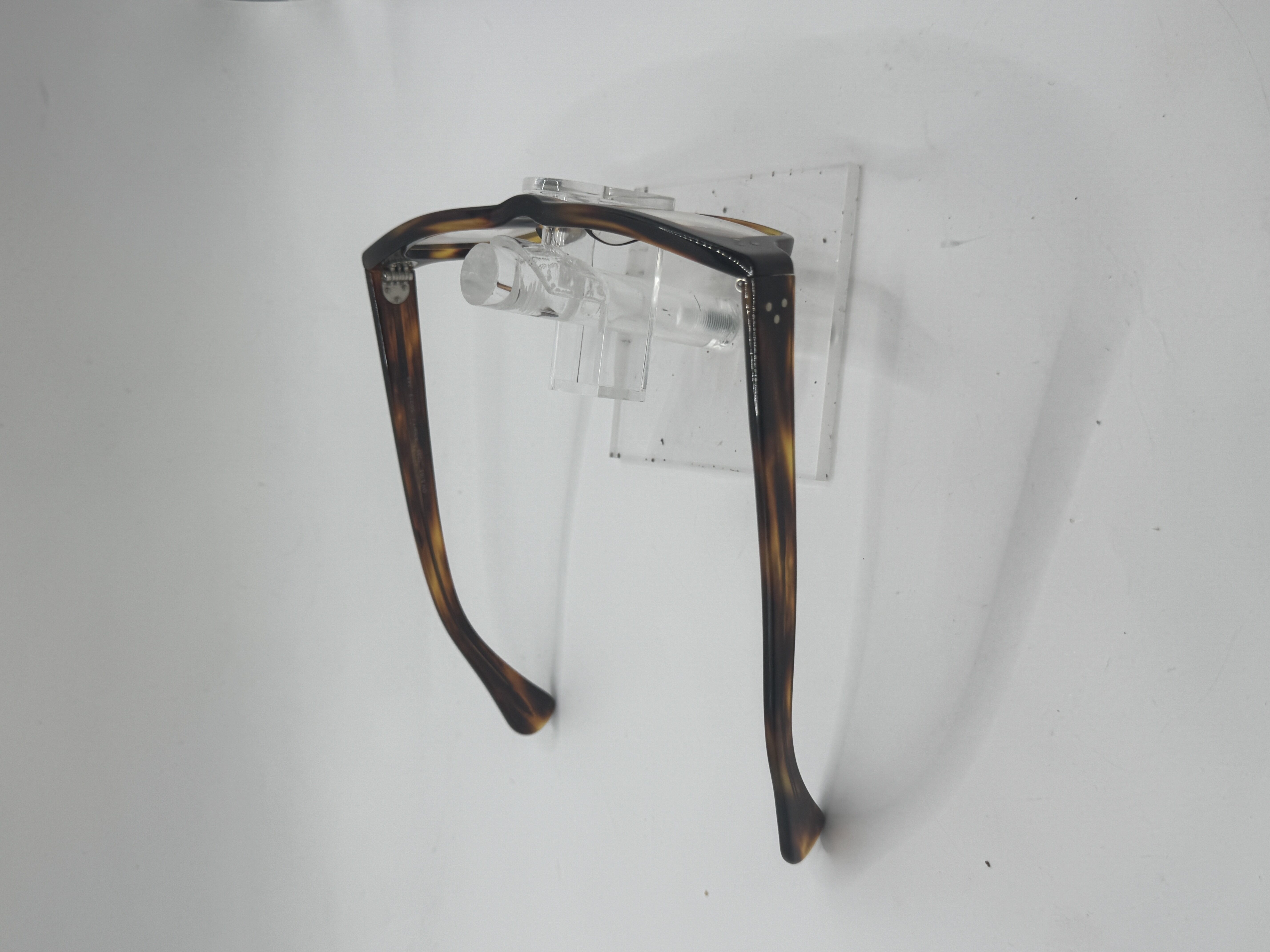 CLEARANCE OLIVER PEOPLES ALBERT J 1095