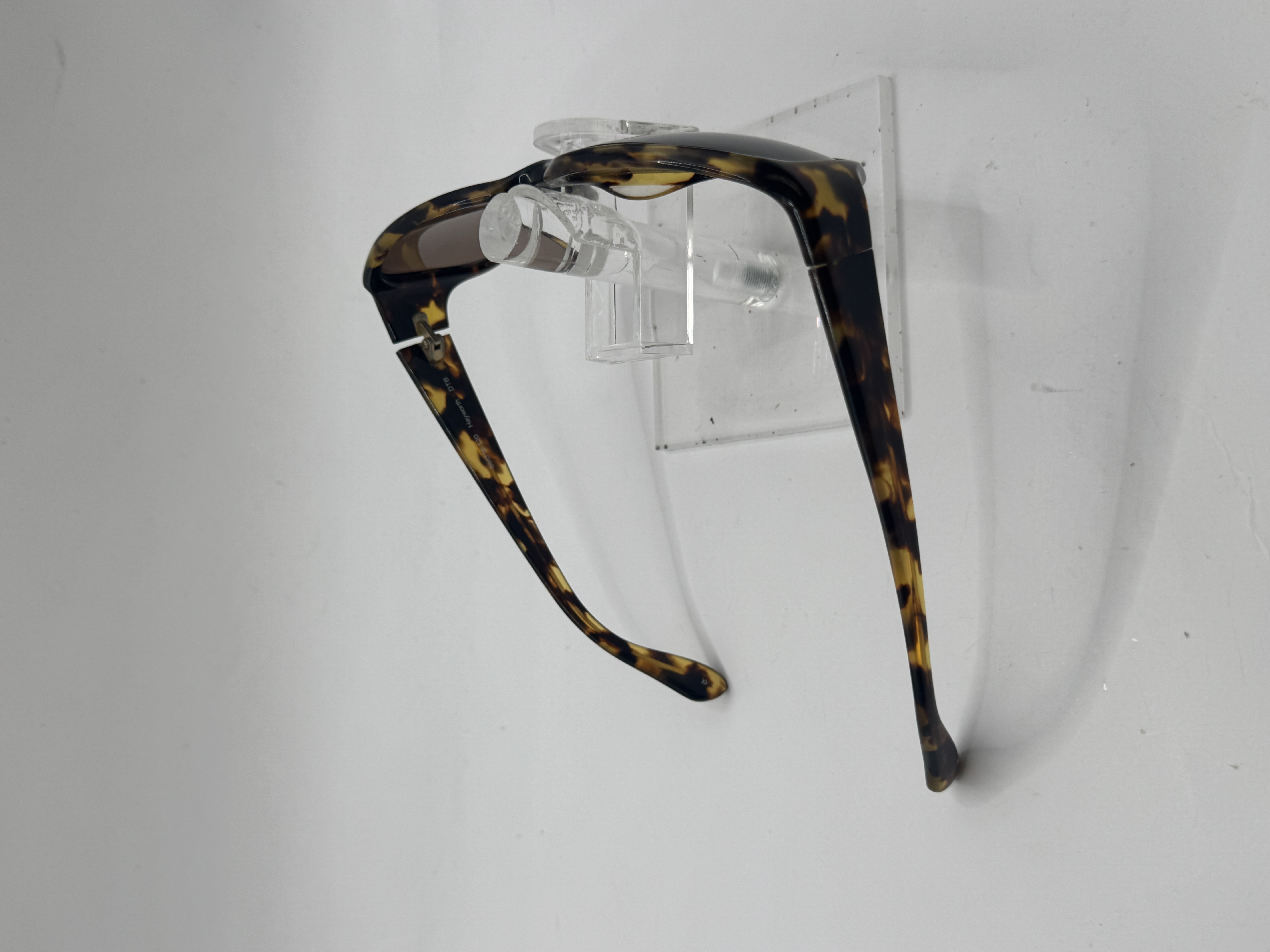 CLEARANCE OLIVER PEOPLES HAYWORTH DBT