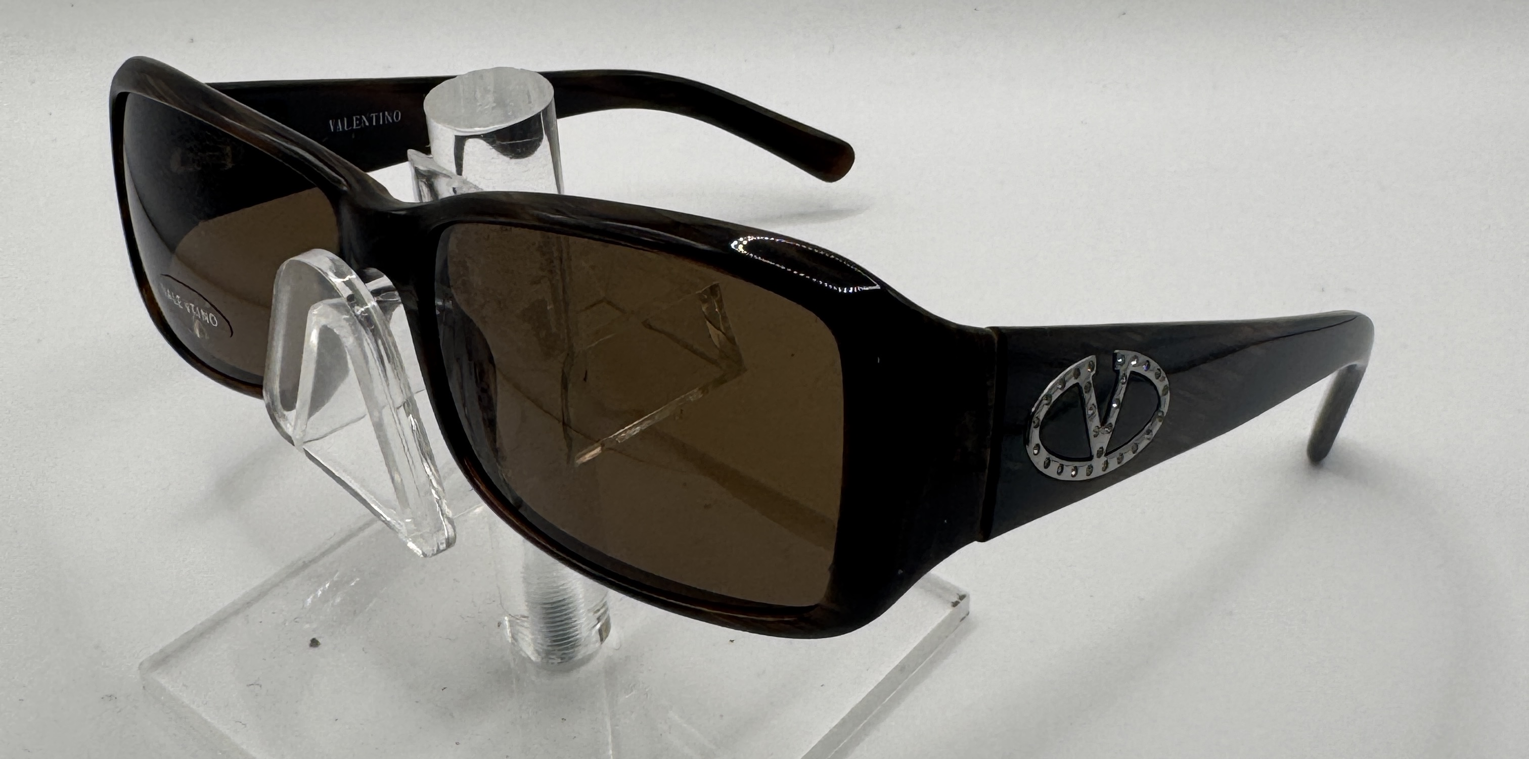 CLEARANCE VALENTINO 5489