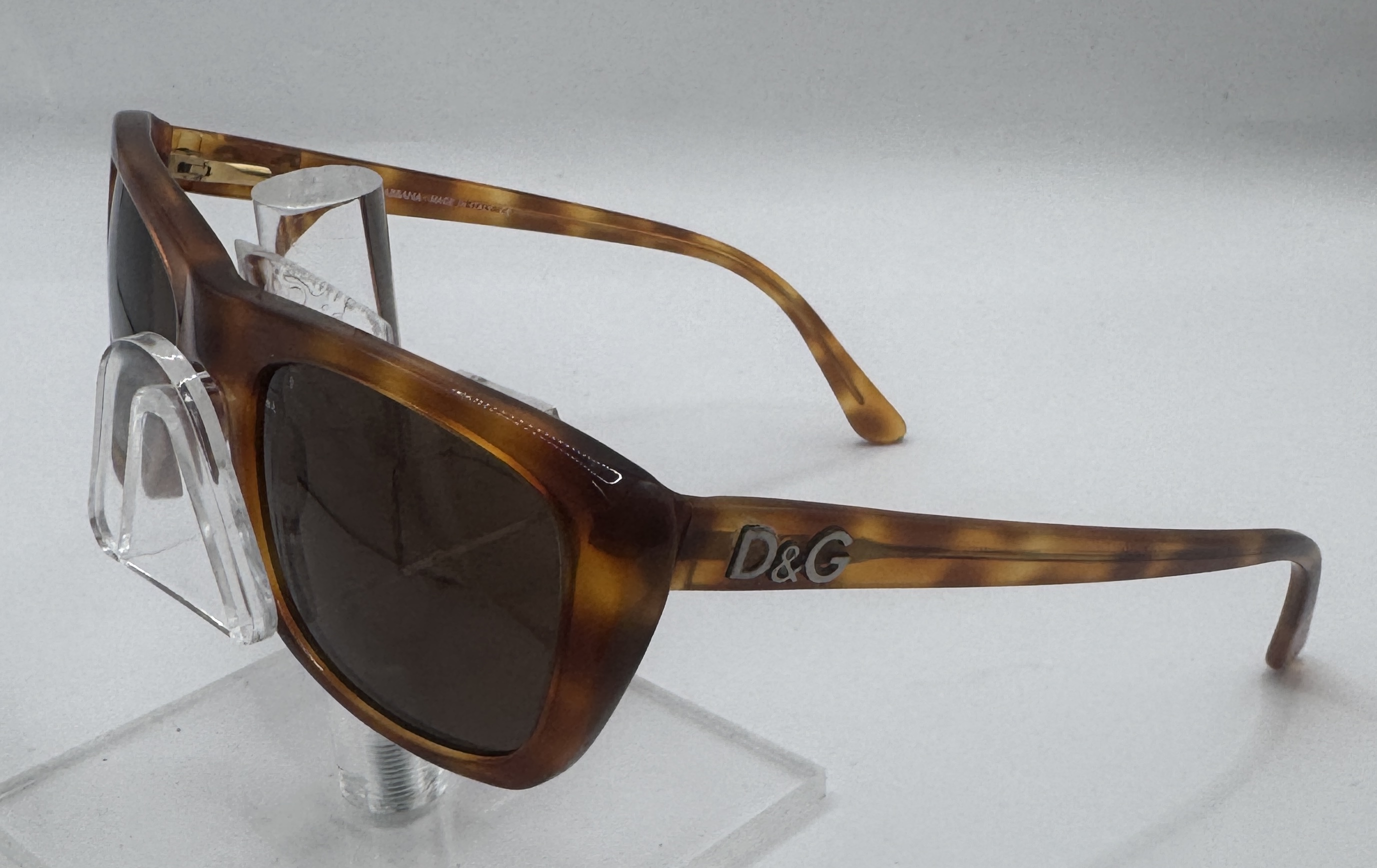 CLEARANCE D&G 3007