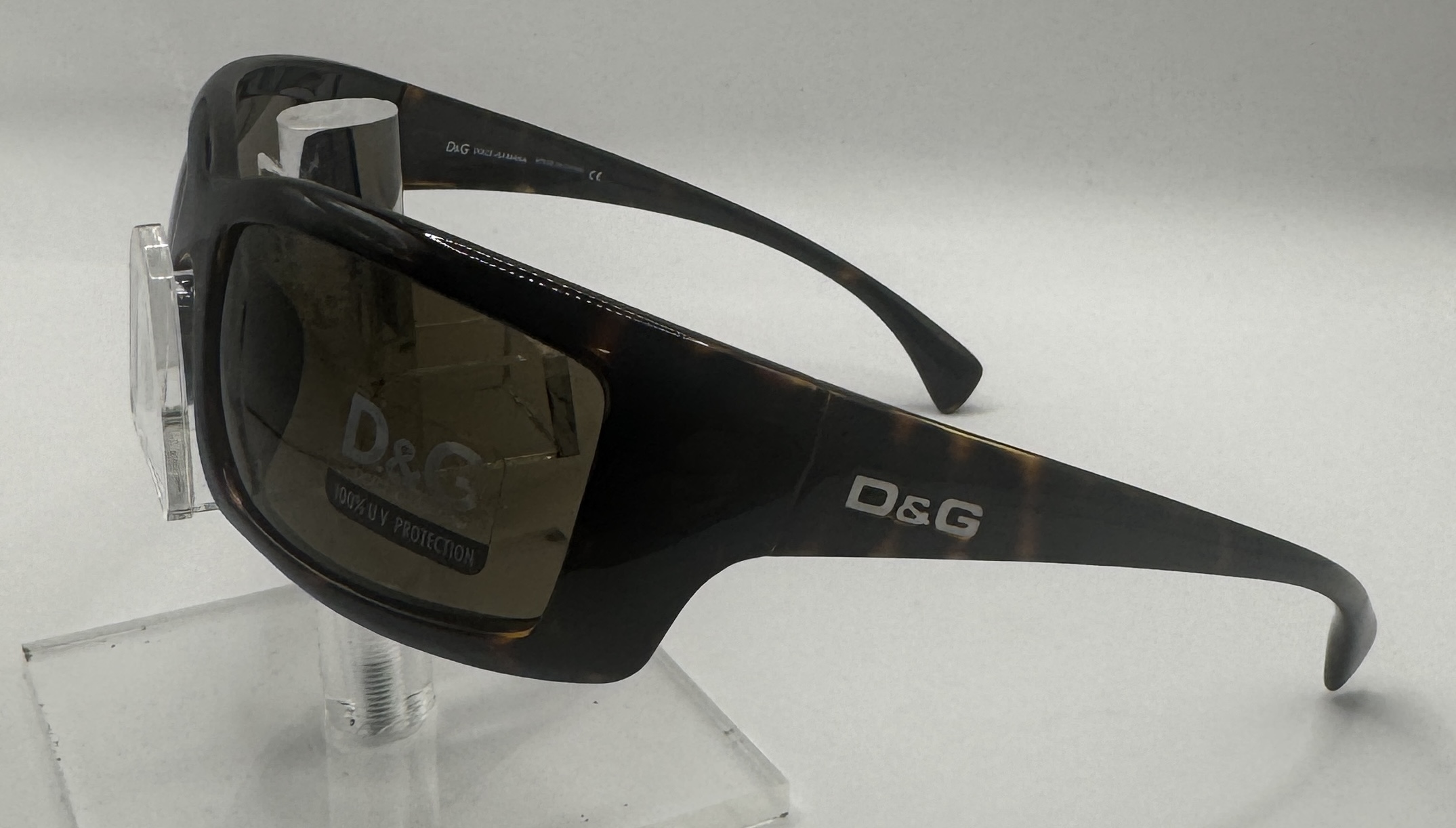 CLEARANCE D&G 8032