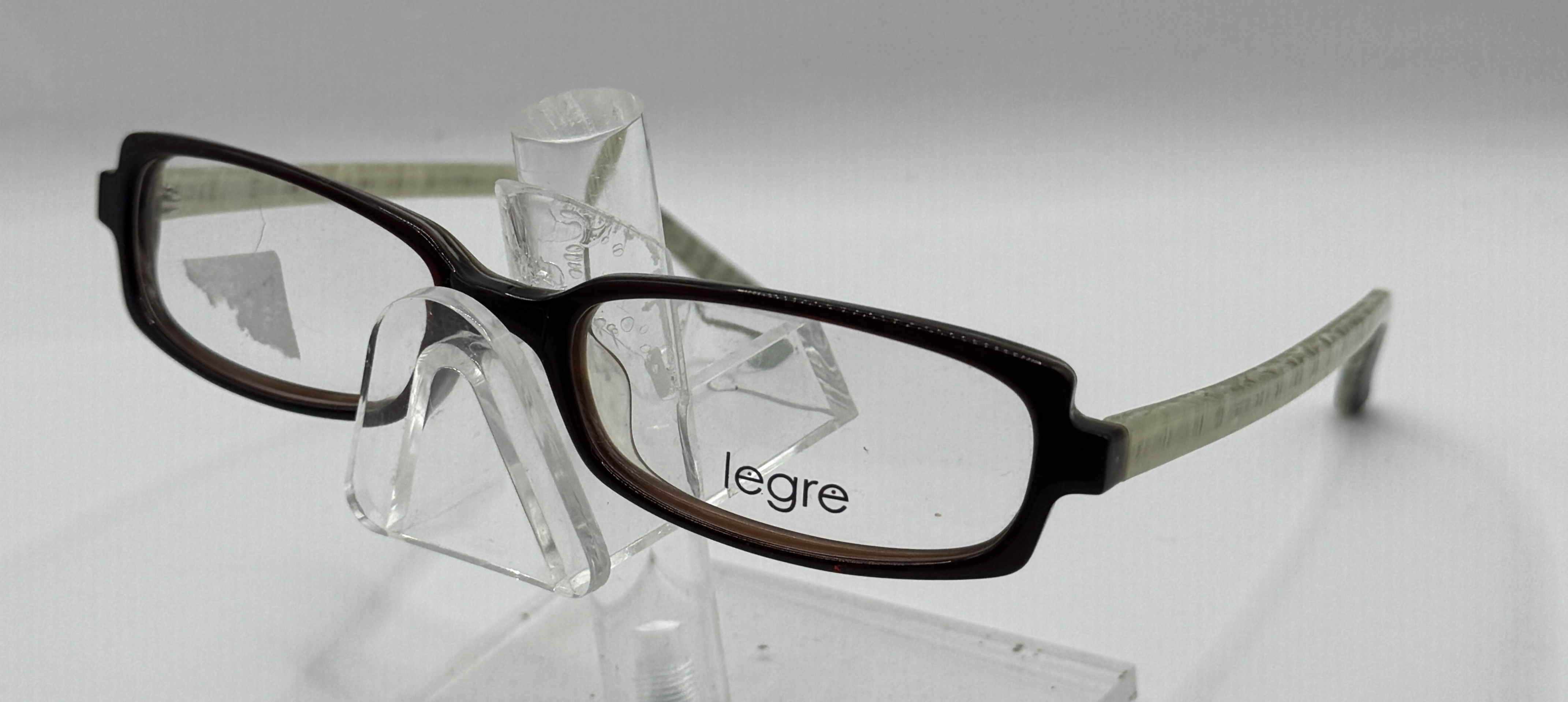CLEARANCE LEGRE 057