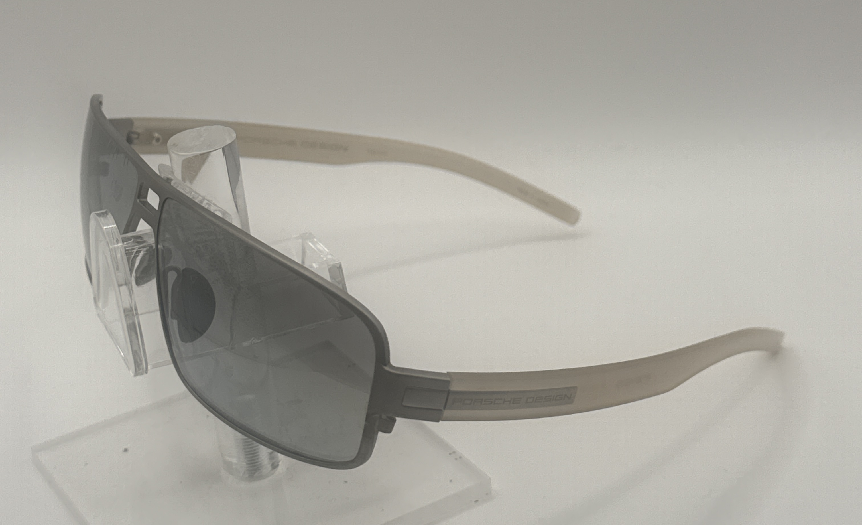 CLEARANCE PORSCHE 8426