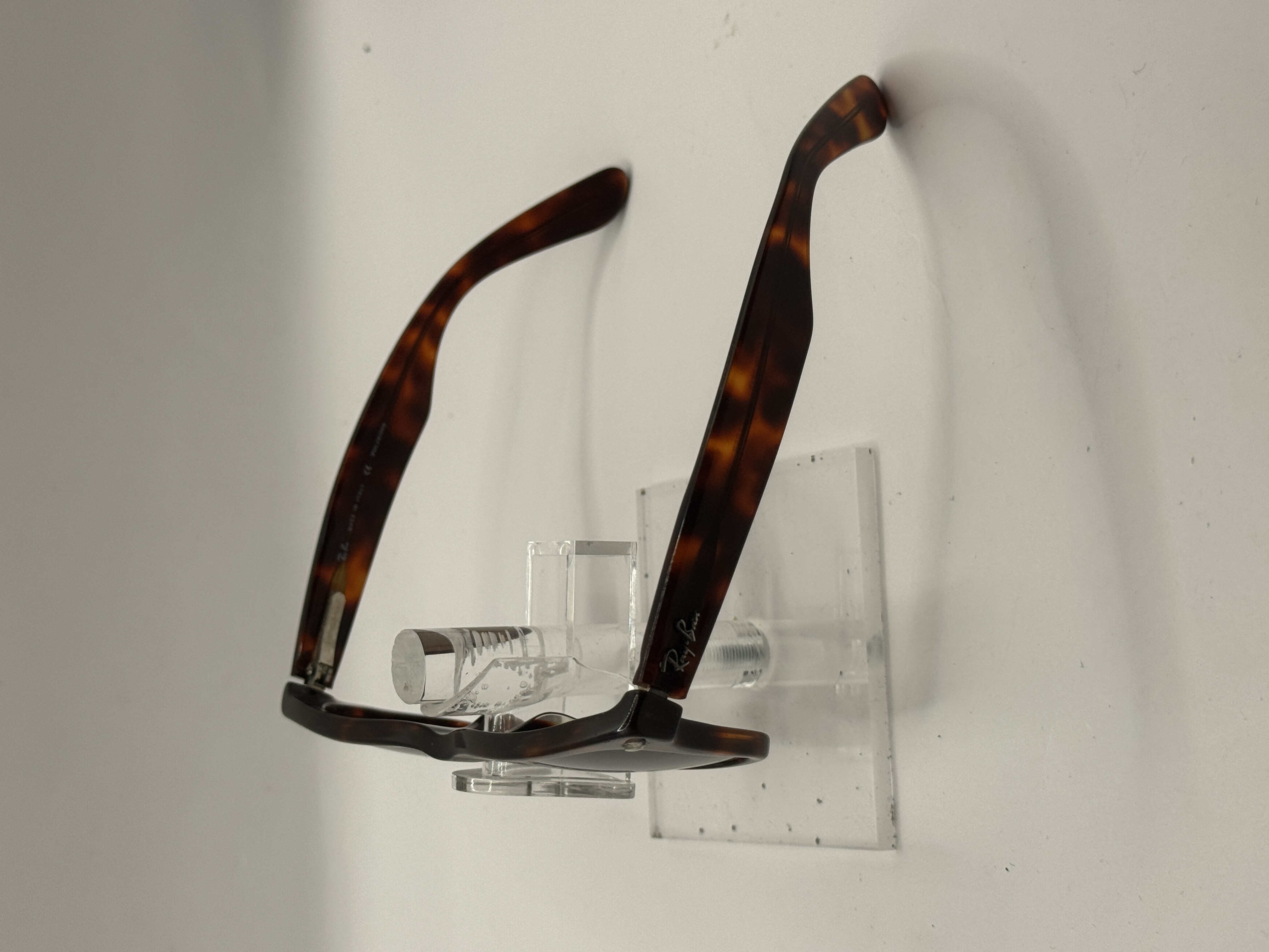 CLEARANCE RAY BAN 2113 {USED} 90947